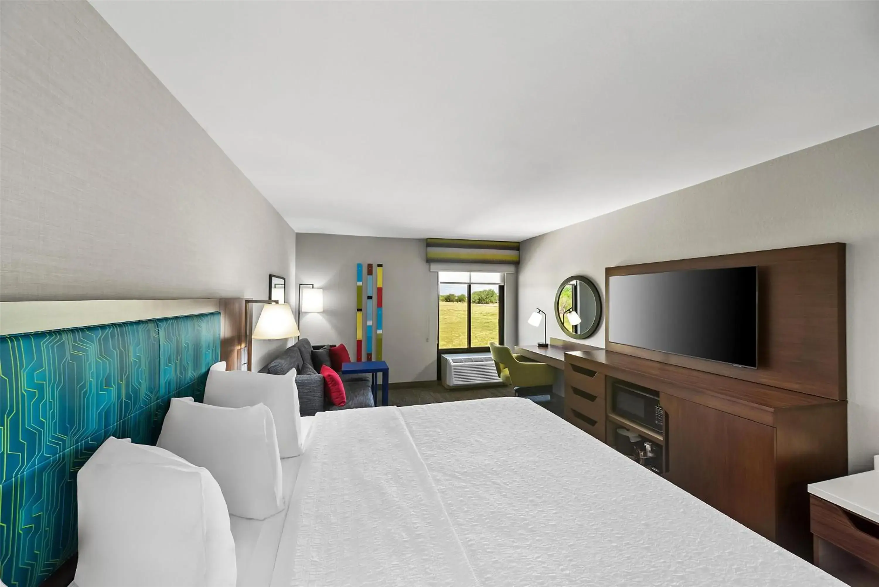 Living room, Bed in Hampton by Hilton - North Platte Living room, Bed in Hampton by Hilton - North Platte