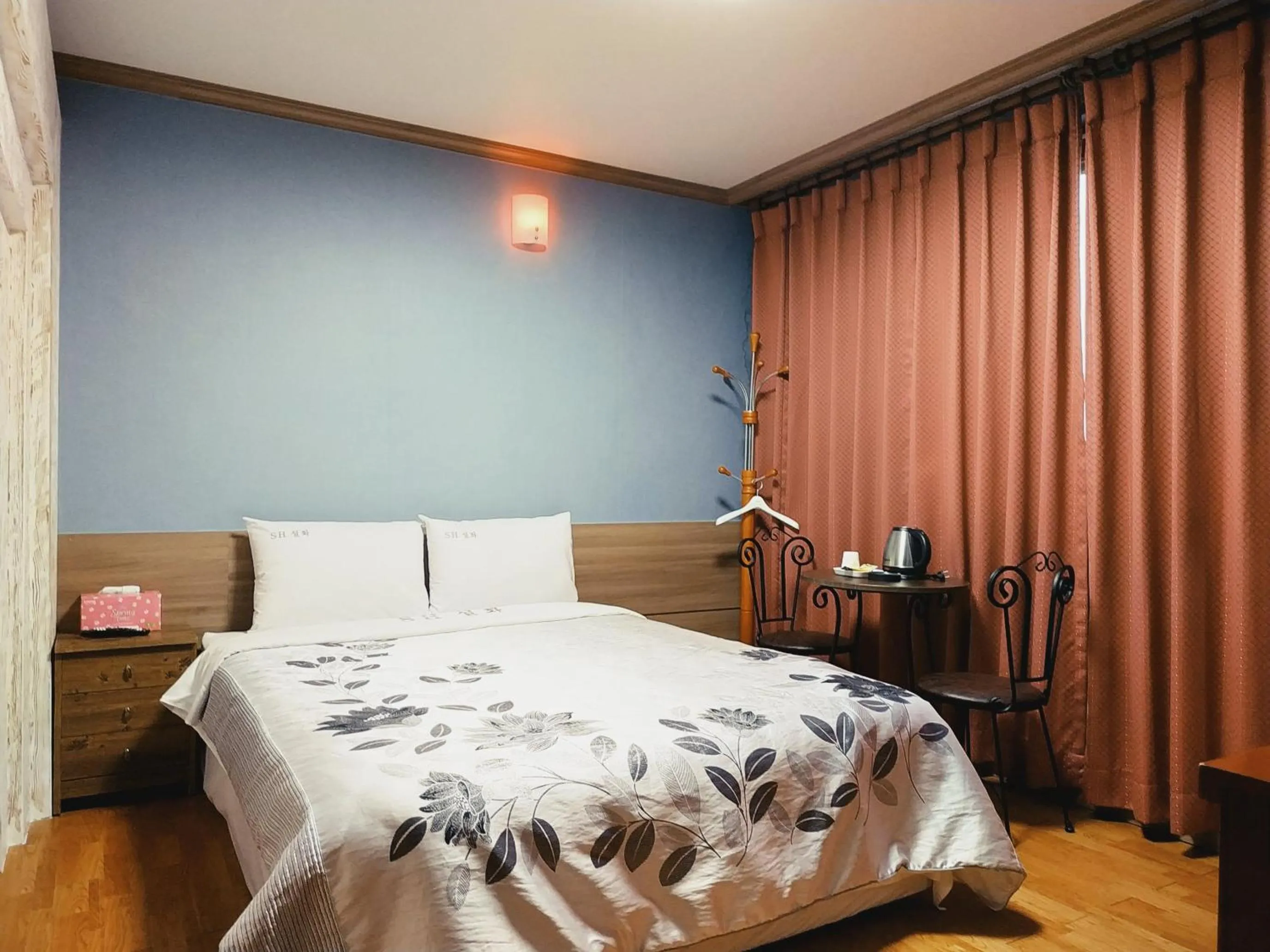 Bed in Seolhwa Motel