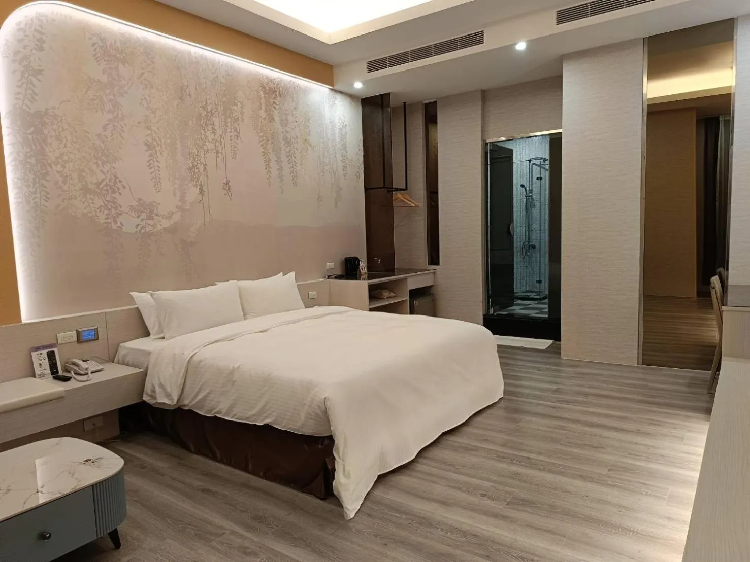 Bed in Romantic Code Art Motel