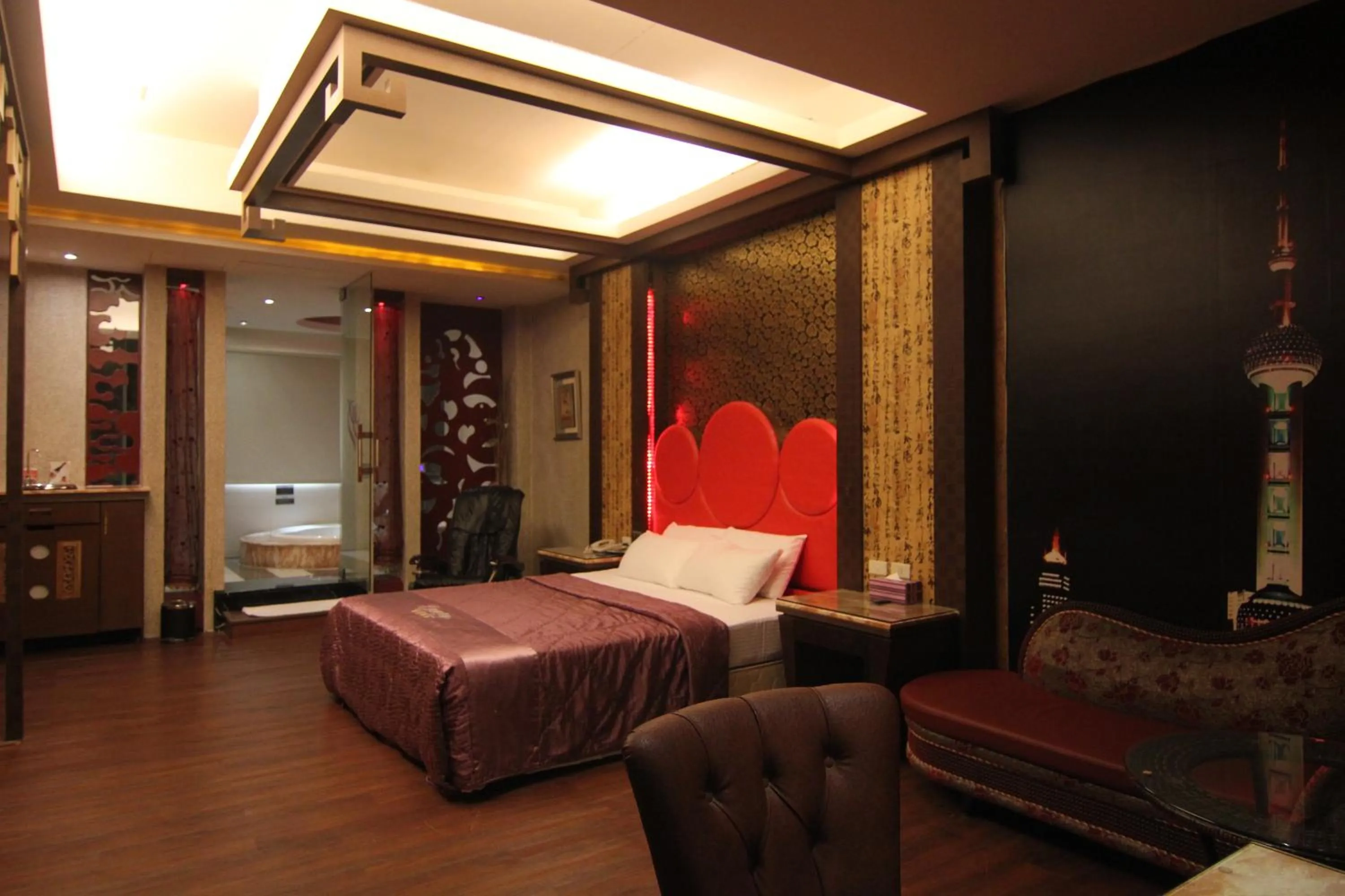 Bed in Romantic Code Art Motel