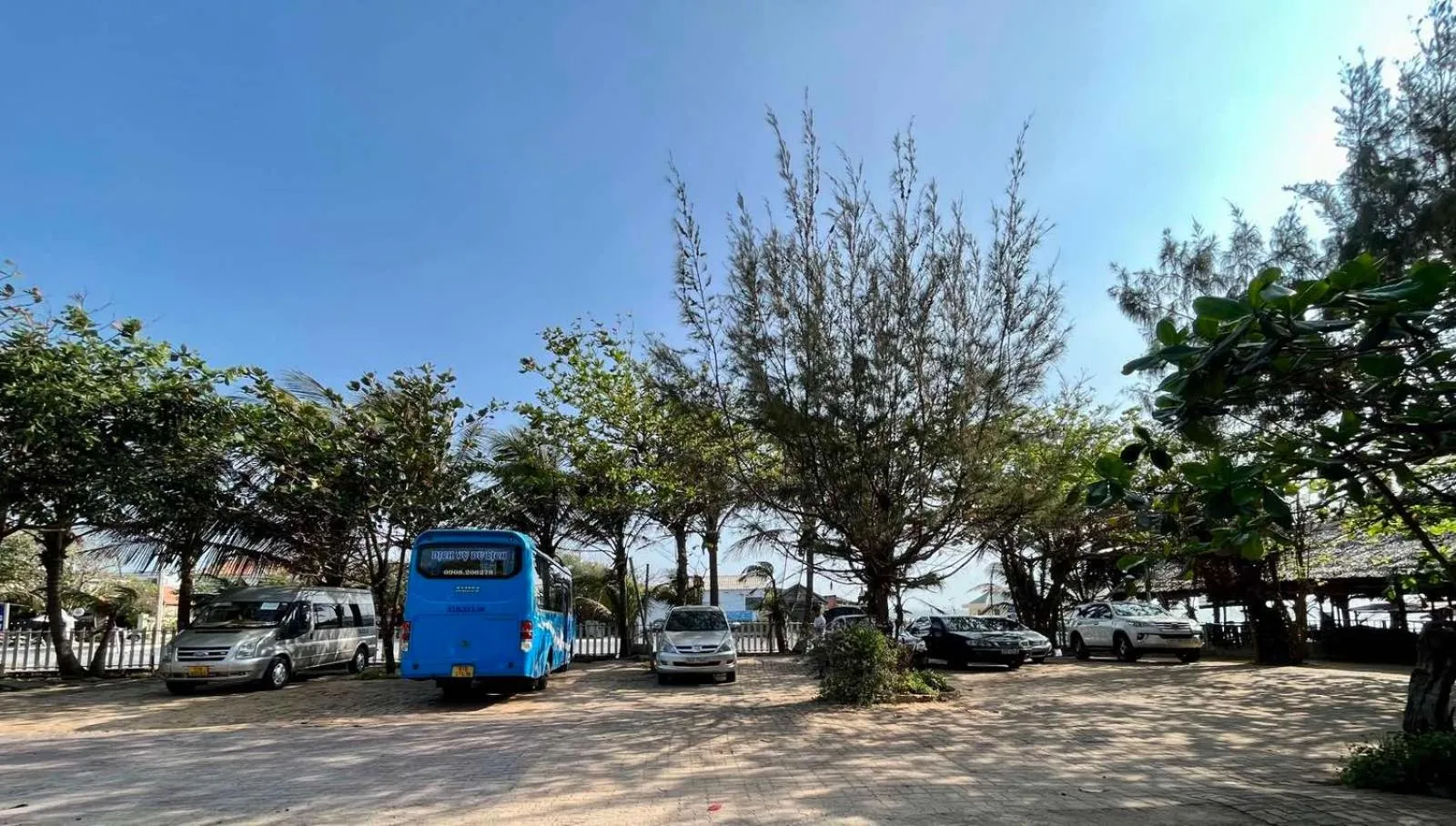 Oceanward Hotel & Resort