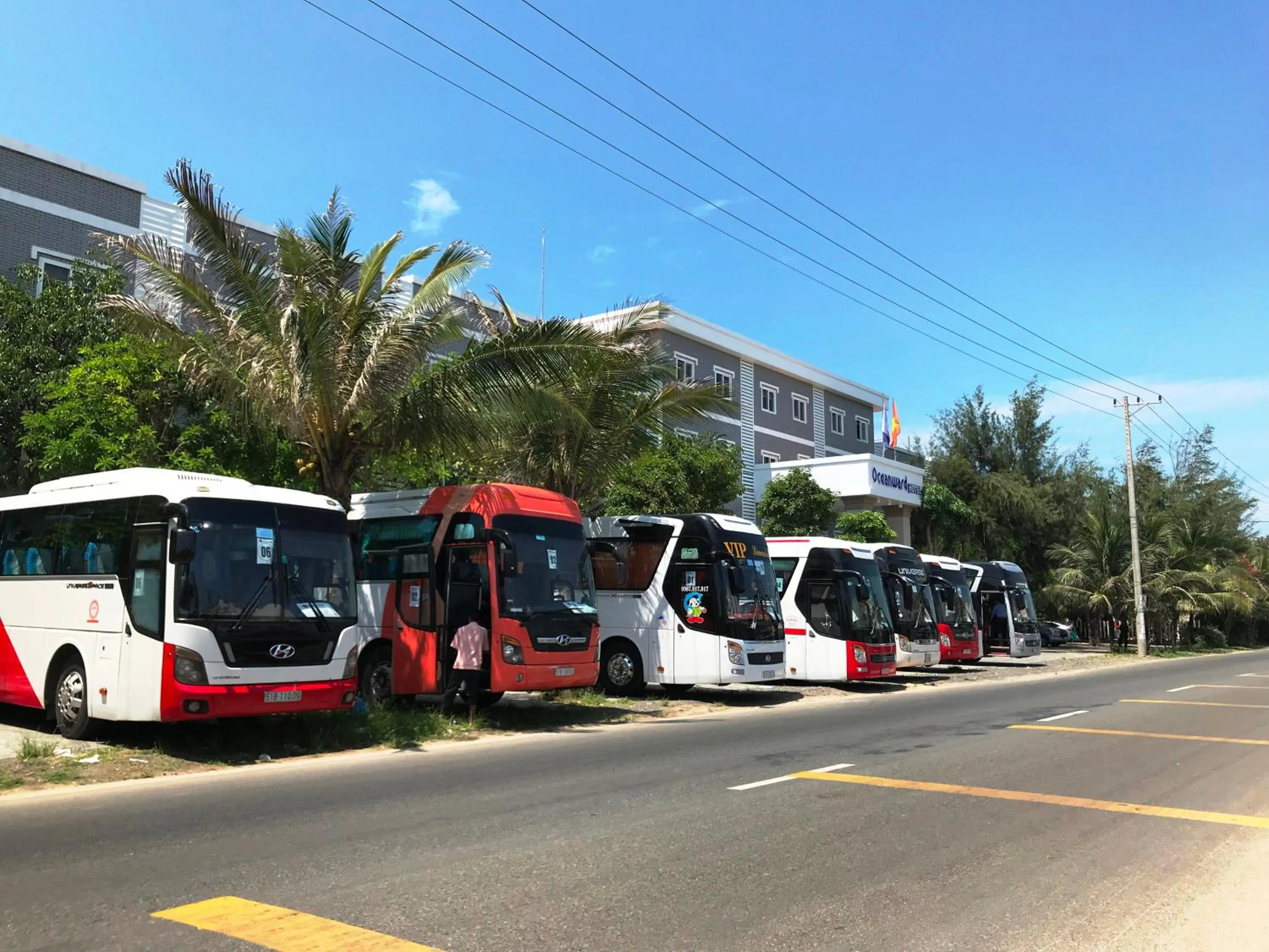 Oceanward Hotel & Resort