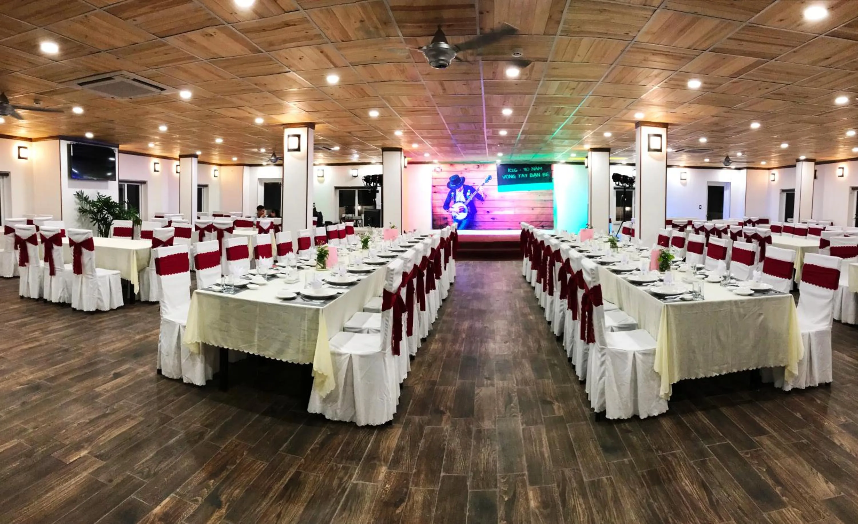 Oceanward Hotel & Resort