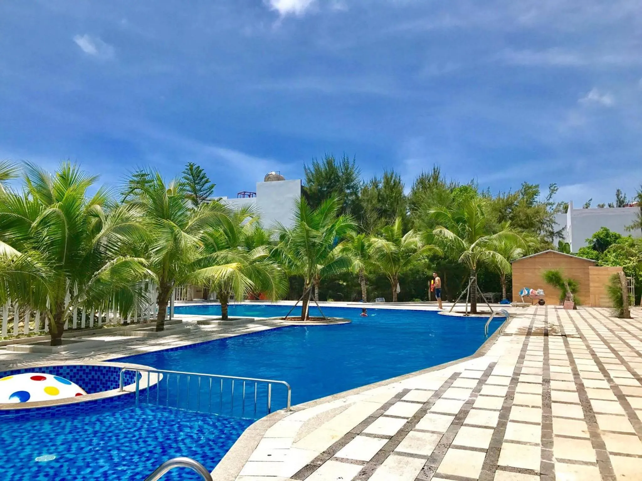 Oceanward Hotel & Resort