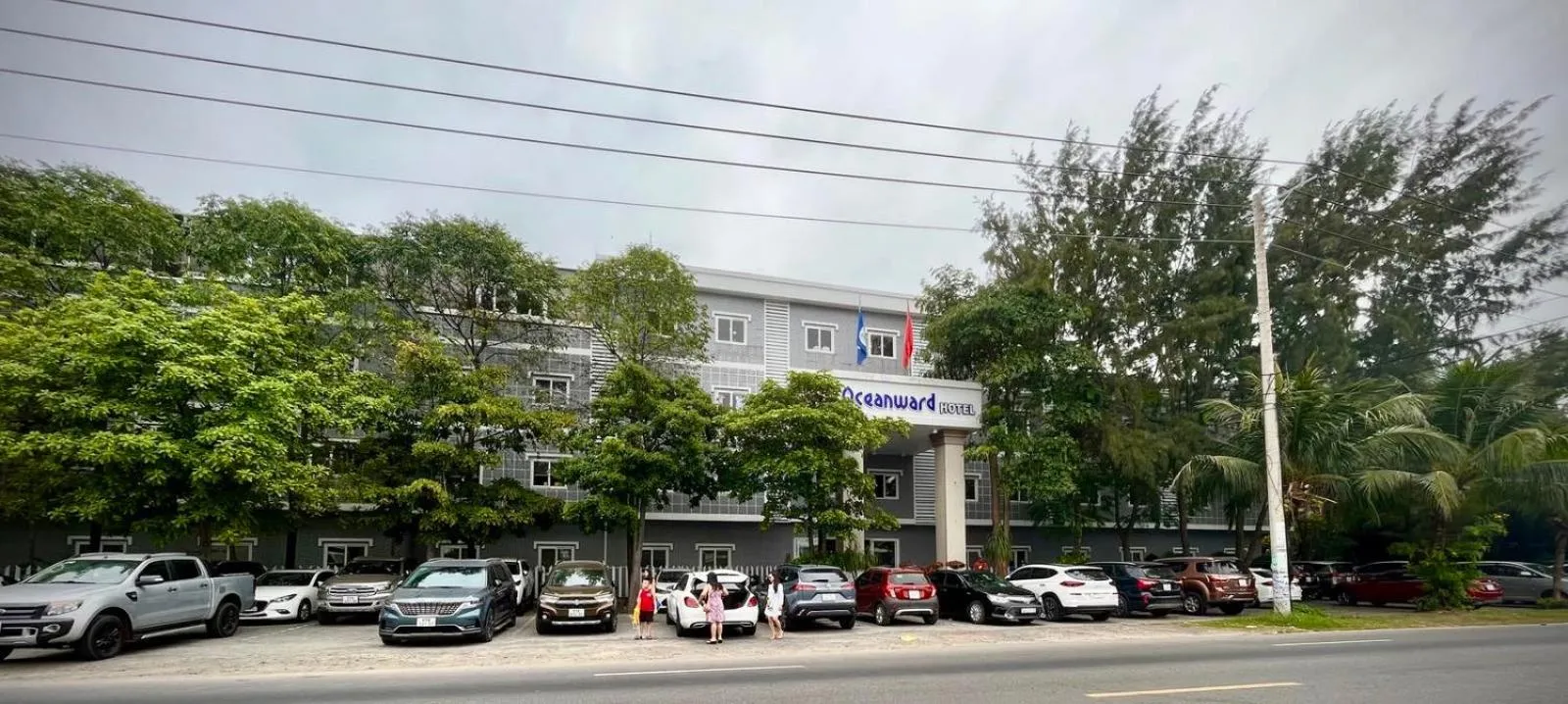 Oceanward Hotel & Resort