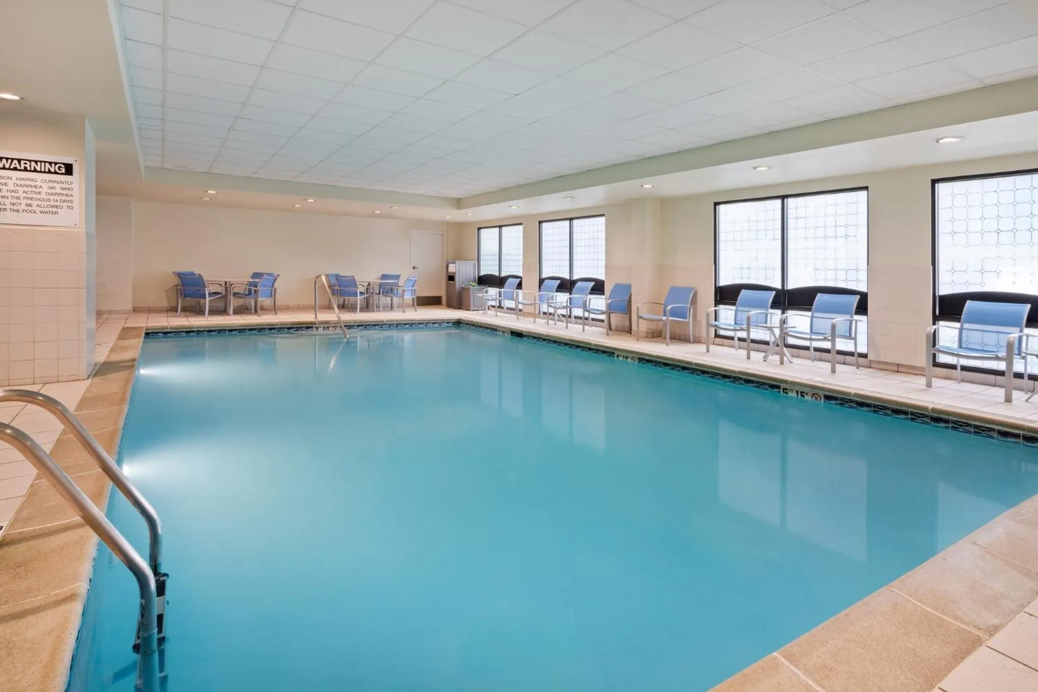 Swimming pool in Holiday Inn Express & Suites Cincinnati Riverfront by IHG