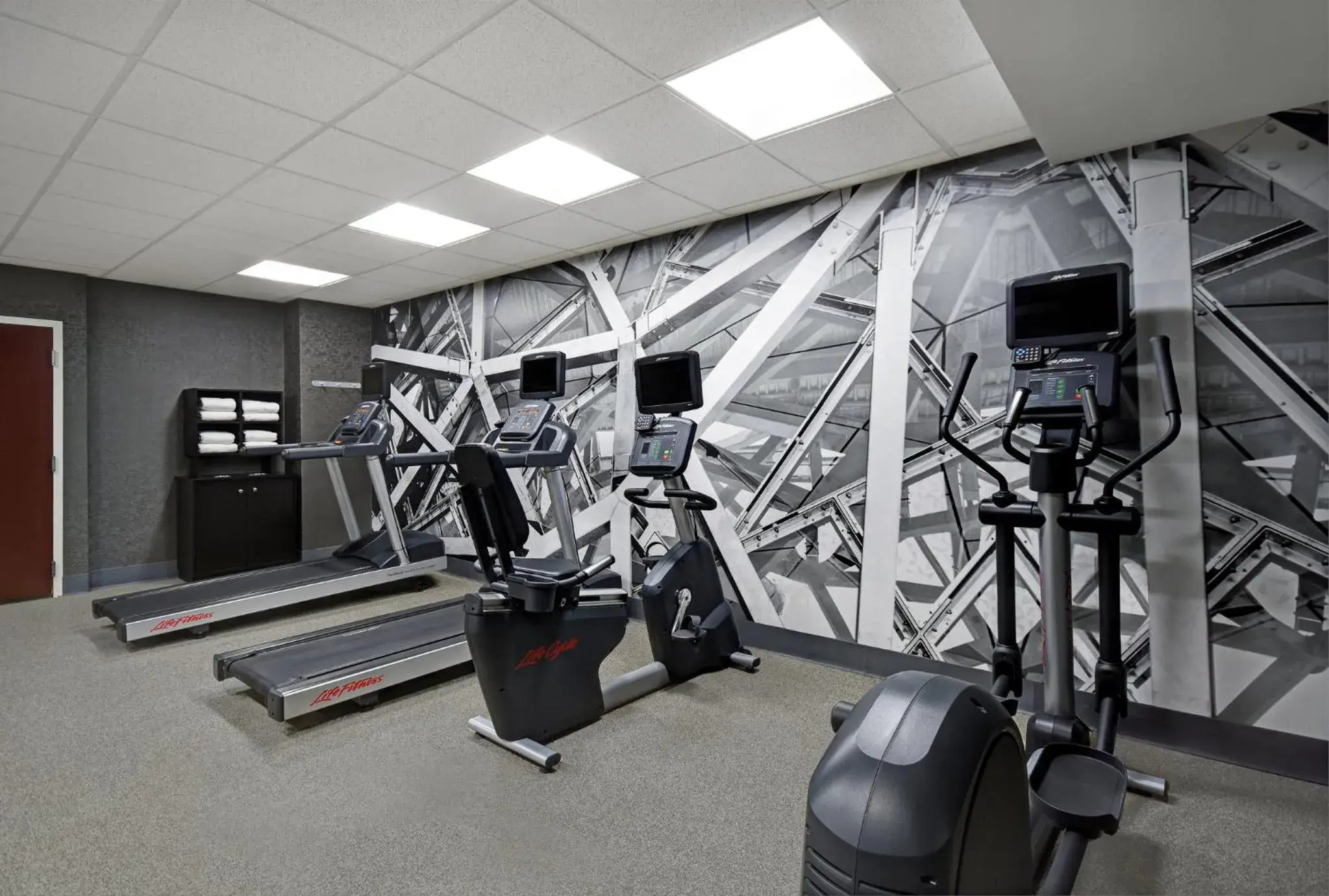 Fitness centre/facilities in Holiday Inn Express & Suites Cincinnati Riverfront by IHG Fitness centre/facilities in Holiday Inn Express & Suites Cincinnati Riverfront by IHG