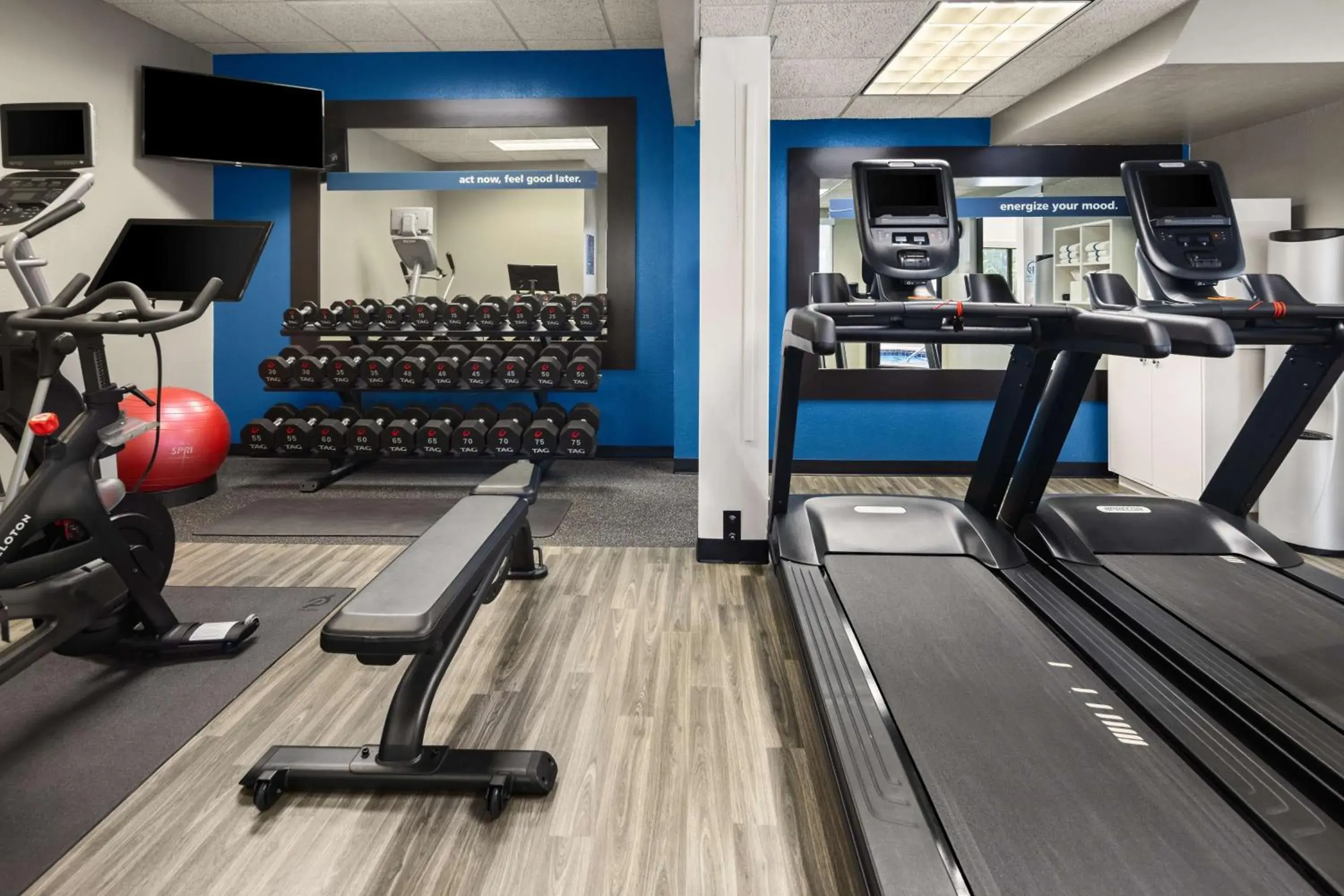 Fitness centre/facilities in Hampton Inn Minneapolis Northwest Maple Grove Fitness centre/facilities in Hampton Inn Minneapolis Northwest Maple Grove