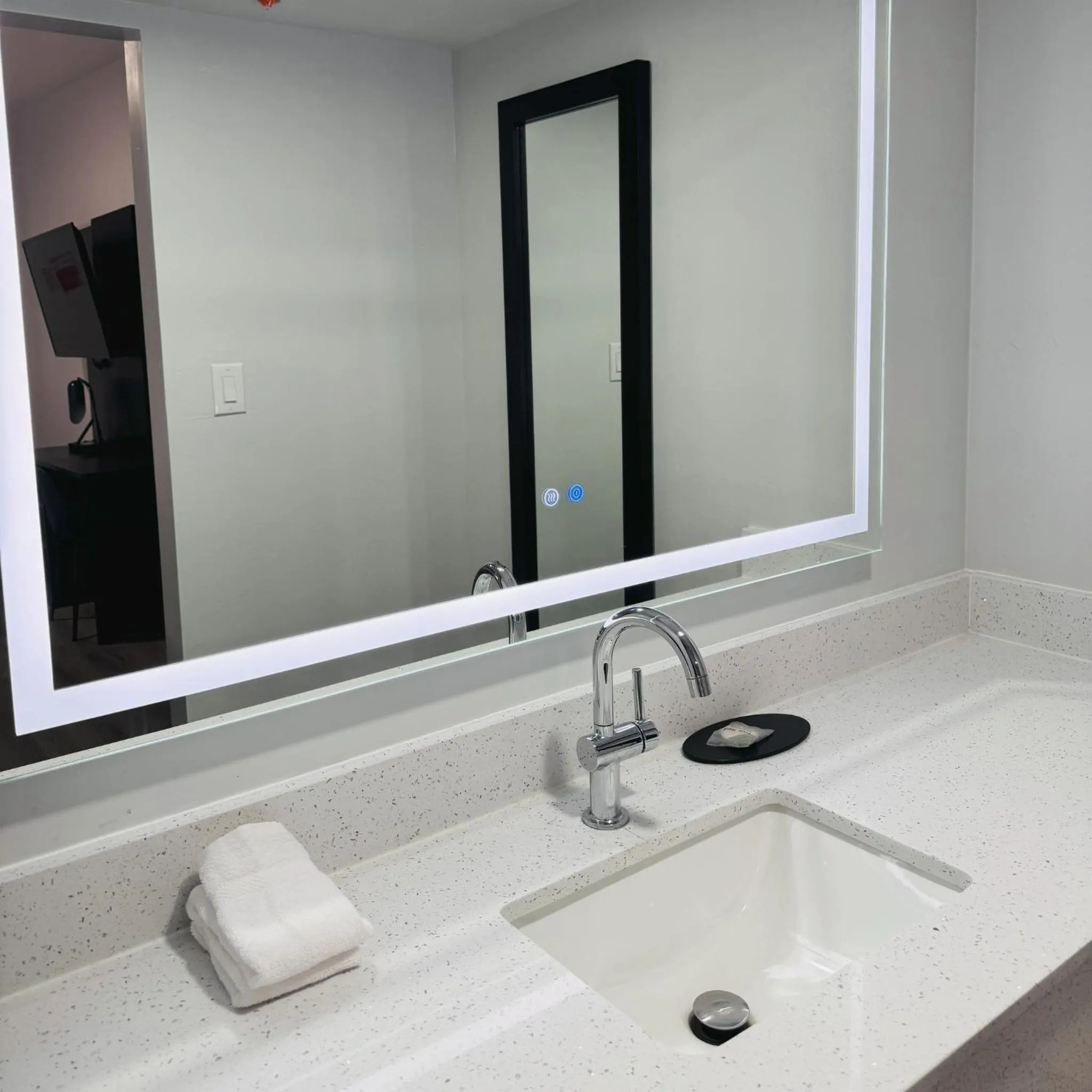 Bathroom in Red Roof Inn Miami, AZ