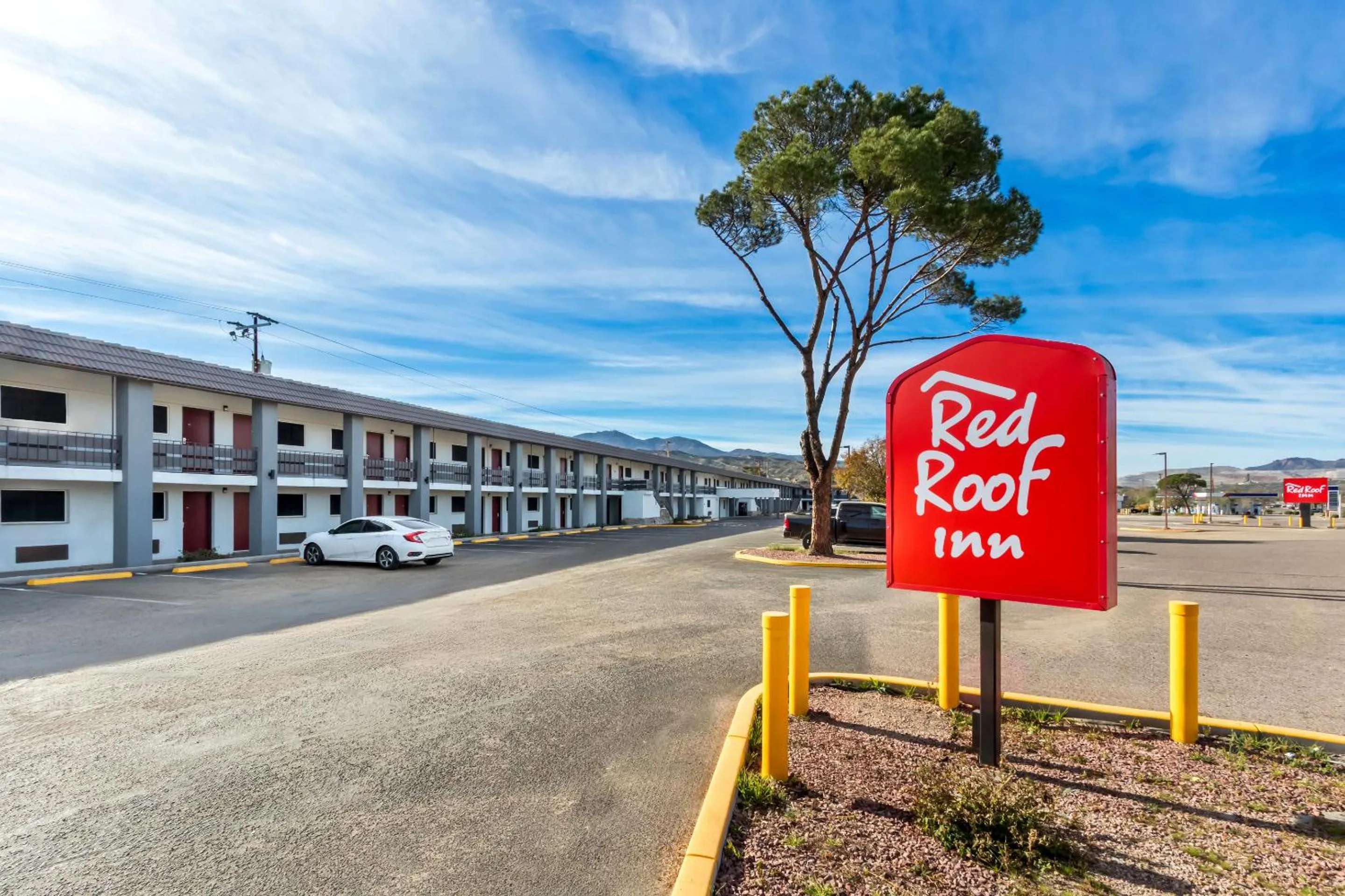 Property building in Red Roof Inn Globe - Miami, AZ