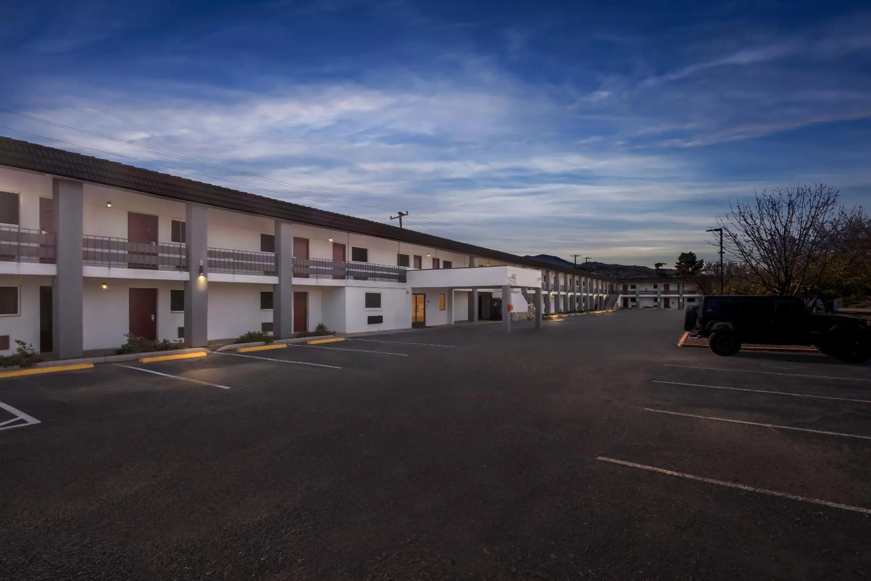 Property building in Red Roof Inn Globe - Miami, AZ