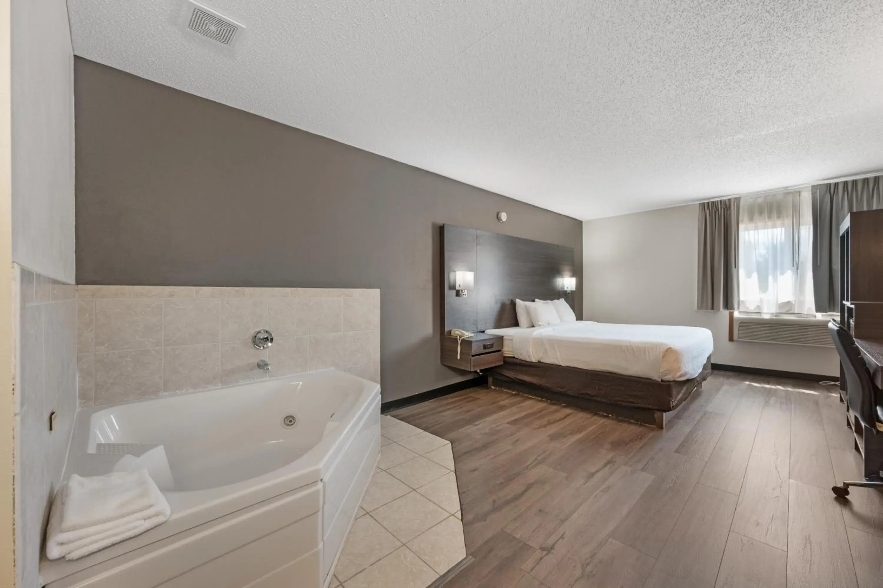 Bed in Quality Inn Spearfish I-90 Bed in Quality Inn Spearfish I-90