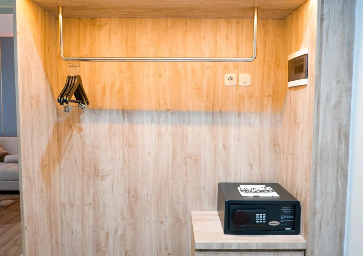 Hotel Ayola Sunrise Mojokerto