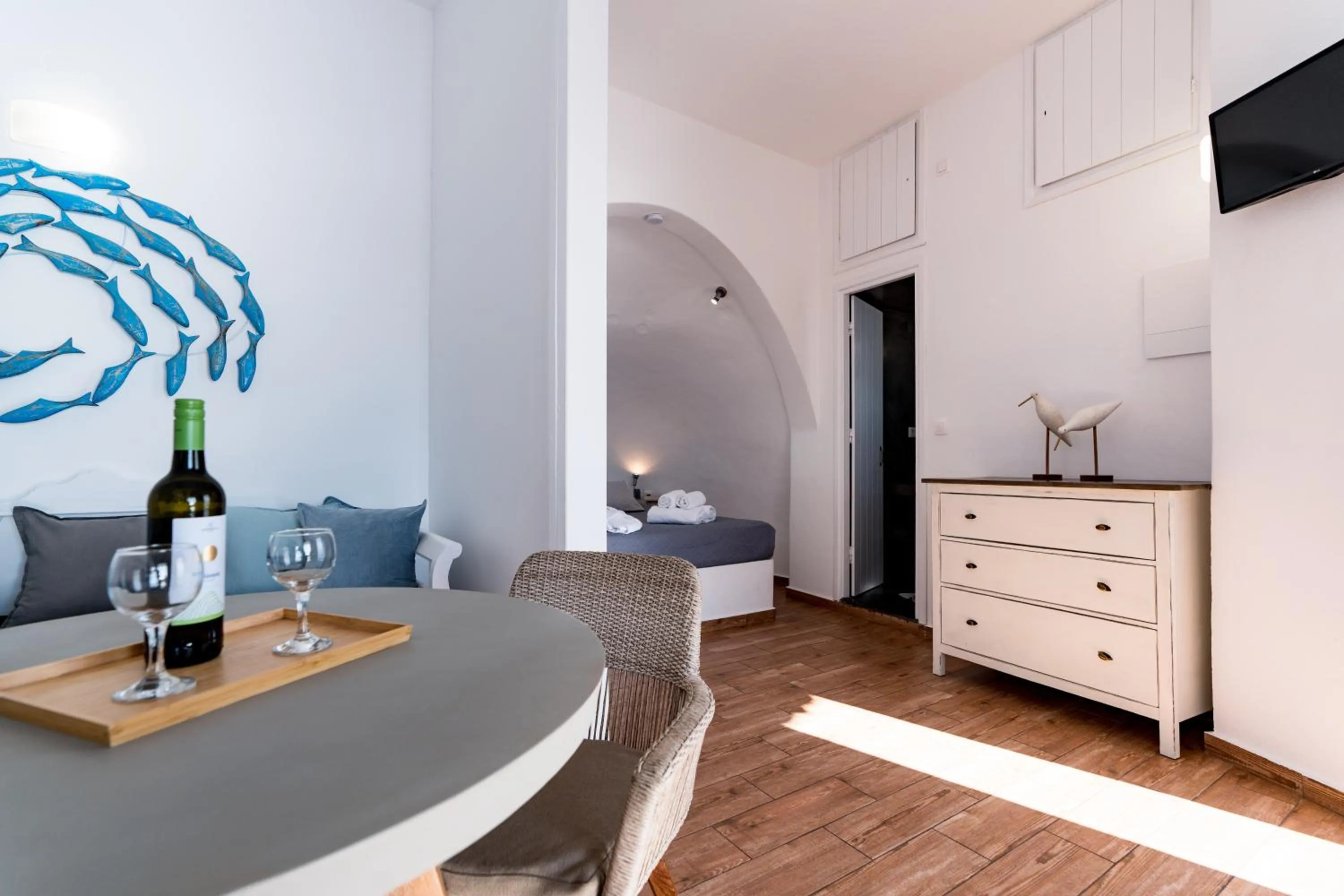 Photo of the whole room, Bed in Aspa Caves