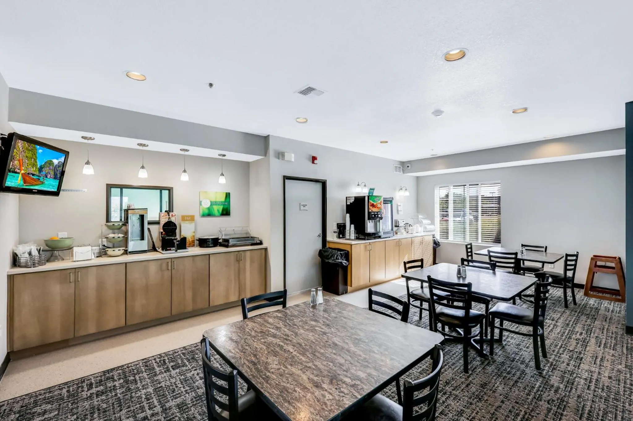 Food and drinks in Quality Inn & Suites of Liberty Lake