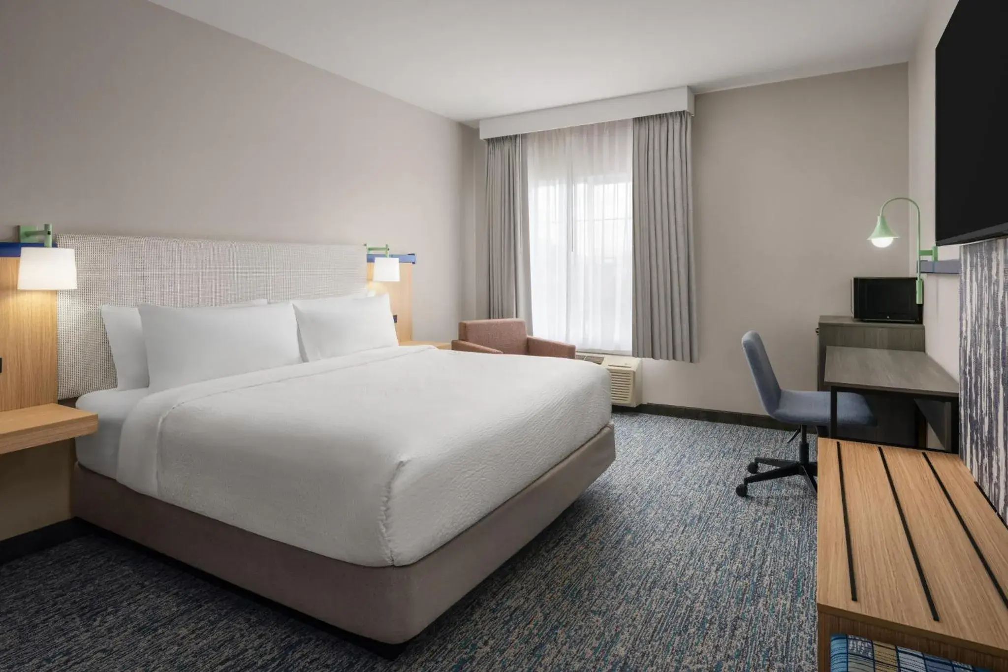 Photo of the whole room, Bed in Garner Hotel Liberty Lake by IHG Photo of the whole room, Bed in Garner Hotel Liberty Lake by IHG