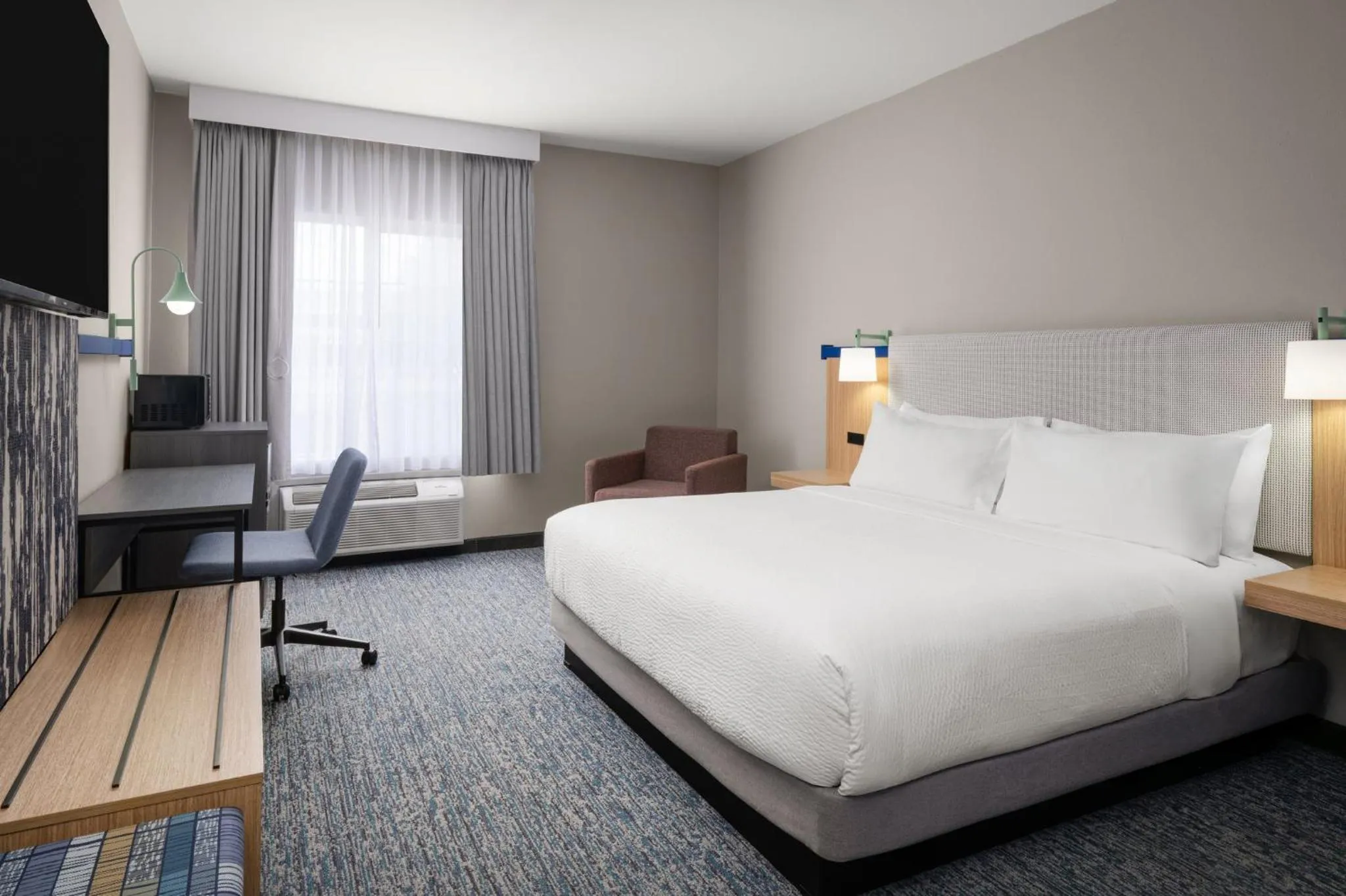 Photo of the whole room, Bed in Garner Hotel Liberty Lake by IHG