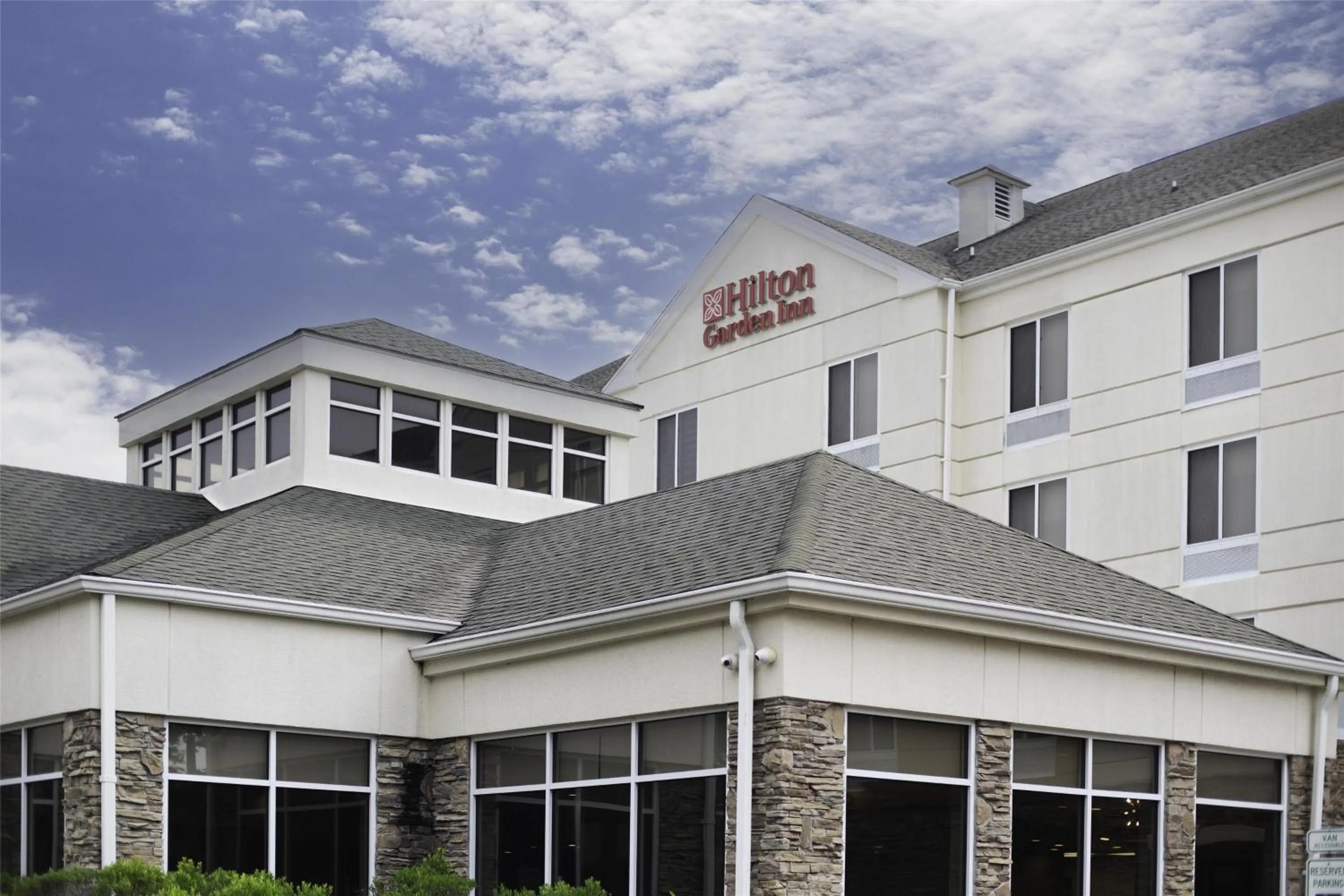 Property building in Hilton Garden Inn Fayetteville/Fort Bragg
