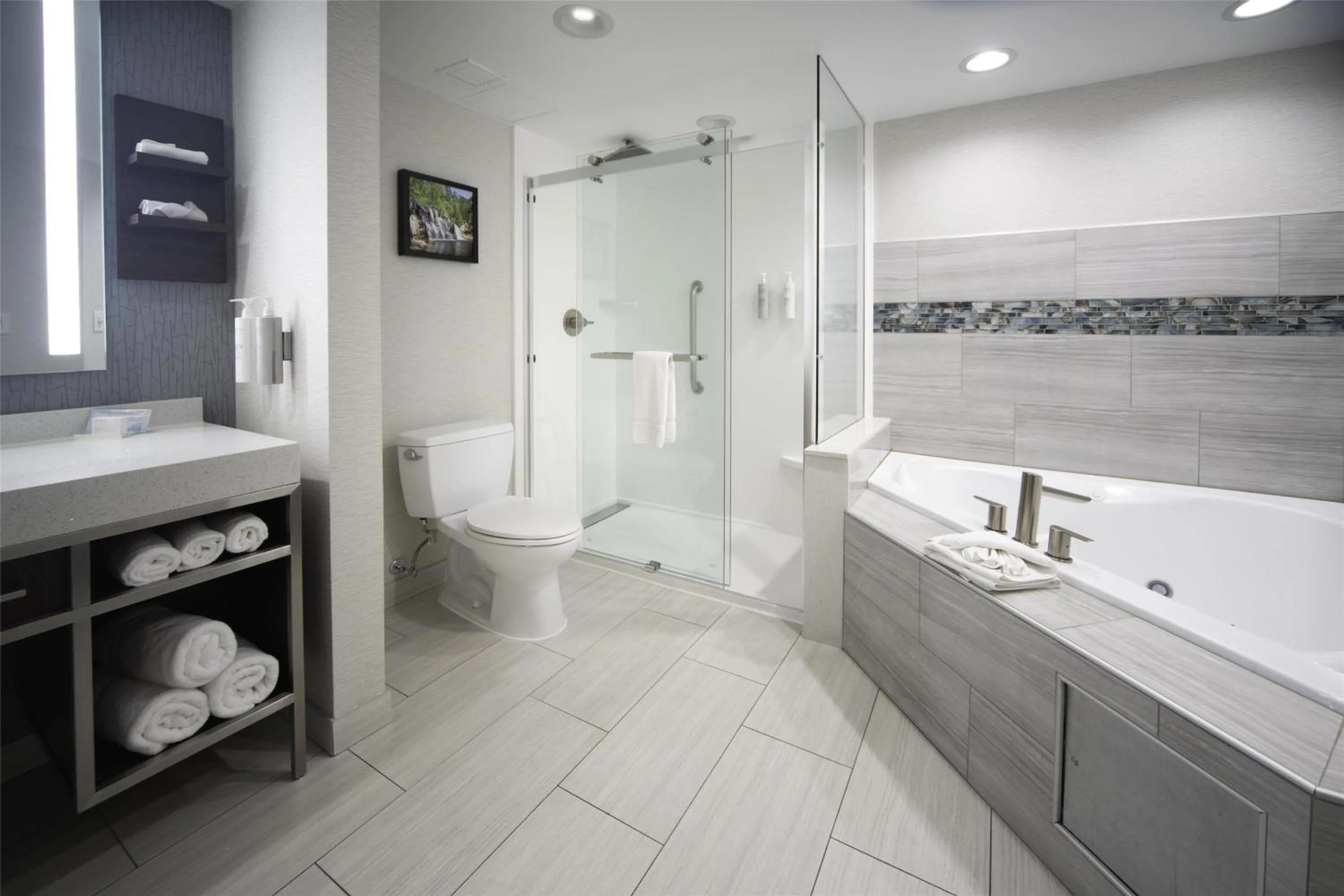 Bathroom in Hilton Garden Inn Fayetteville/Fort Bragg