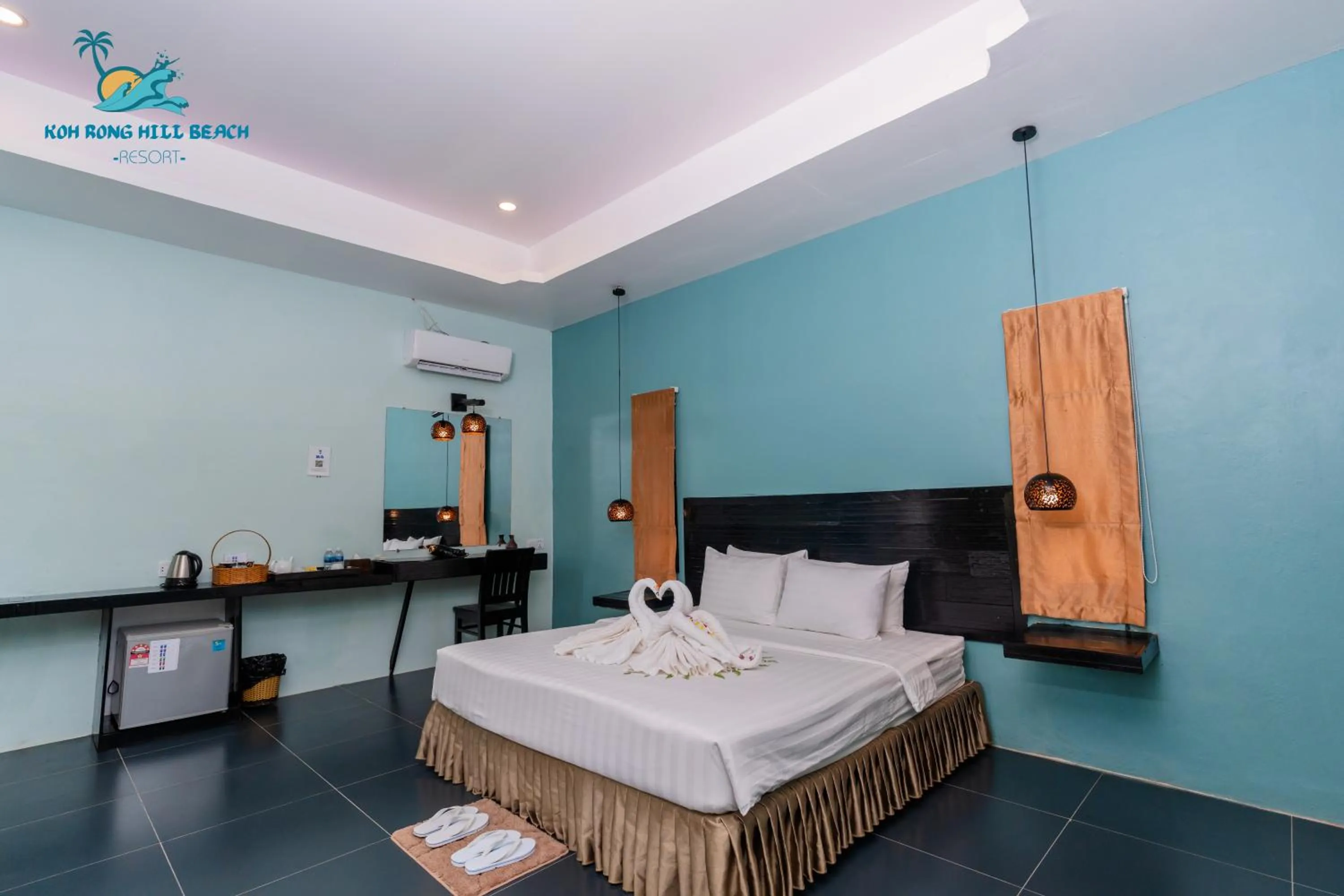 Photo of the whole room, Bed in Koh Rong Hill Beach Resort