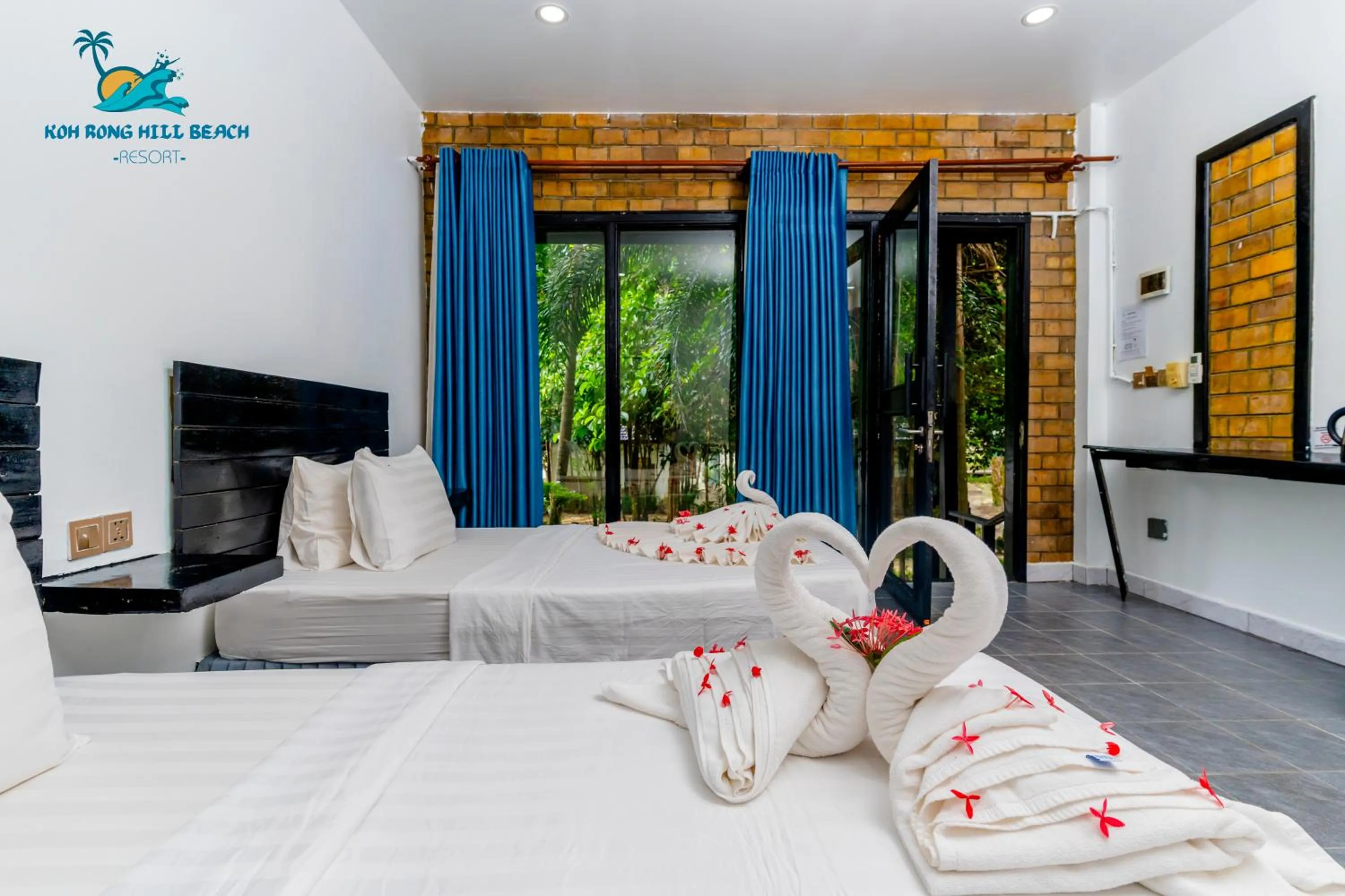 Photo of the whole room, Bed in Koh Rong Hill Beach Resort