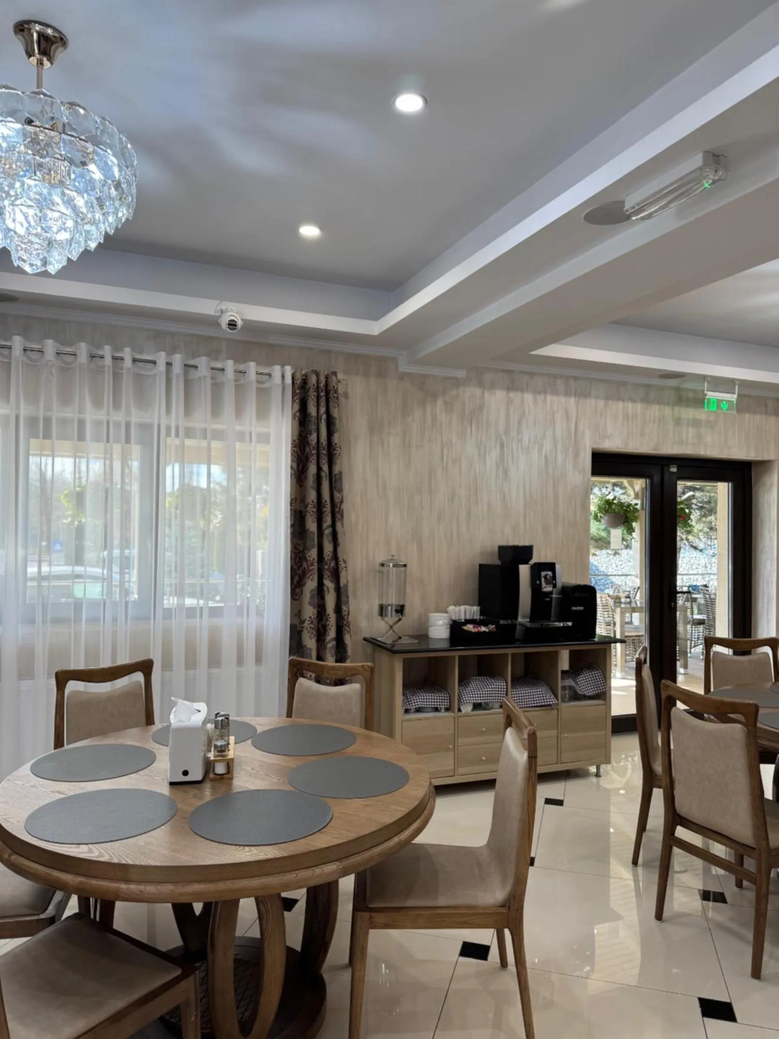 Restaurant/places to eat in Hotel Terra Iasi