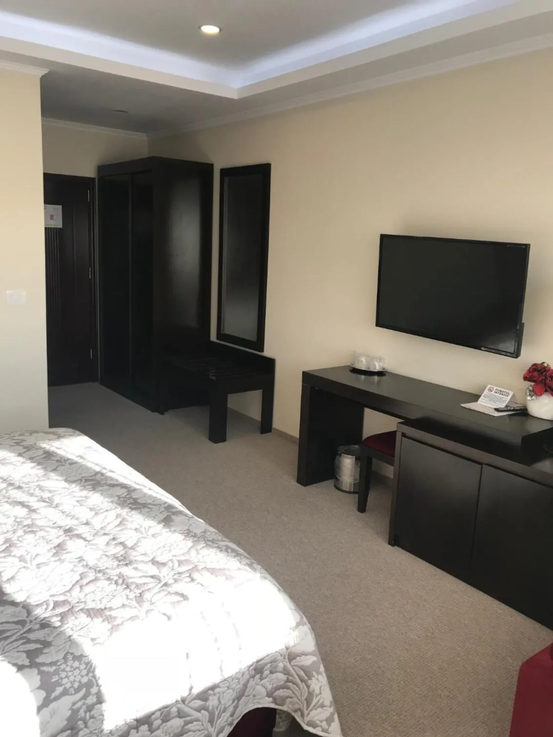 Bed in Hotel Terra Iasi