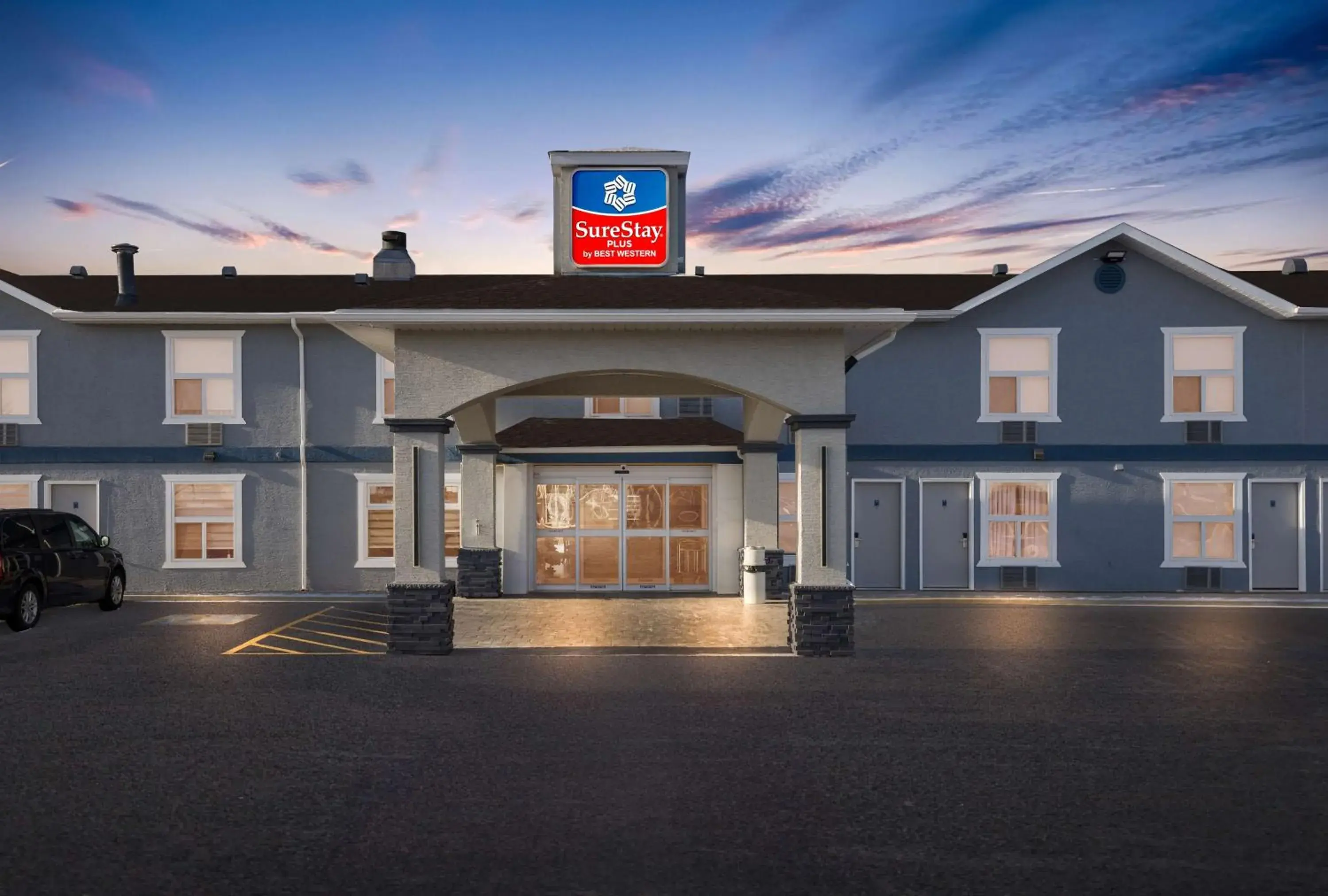 Property building in SureStay Plus by Best Western Brooks Property building in SureStay Plus by Best Western Brooks