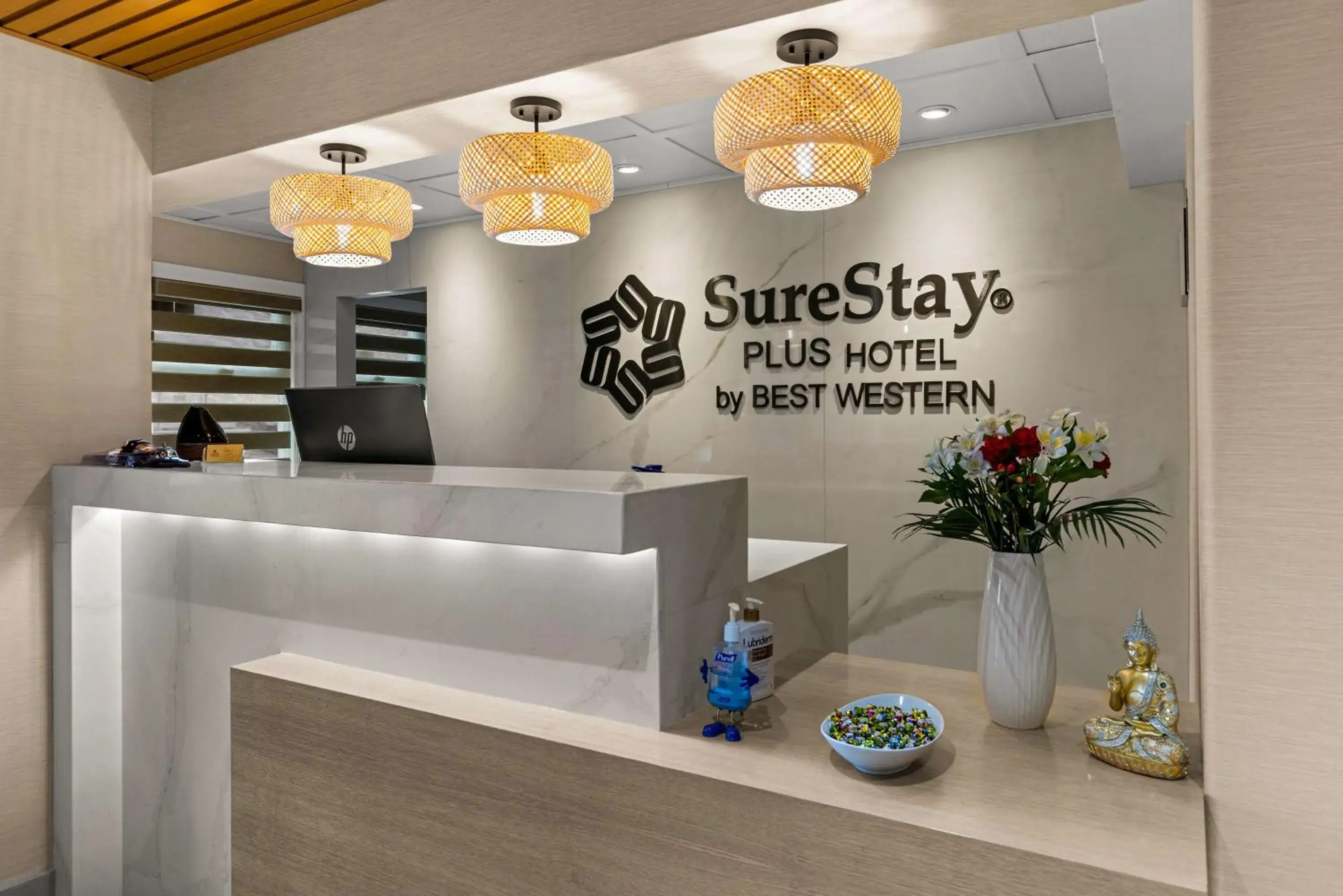 Lobby or reception in SureStay Plus by Best Western Brooks Lobby or reception in SureStay Plus by Best Western Brooks