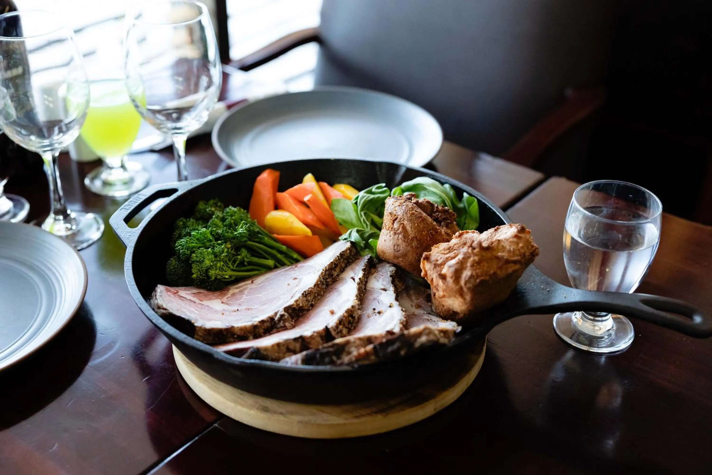 Restaurant/places to eat in Medicine Hat Lodge, Trademark Collection by Wyndham