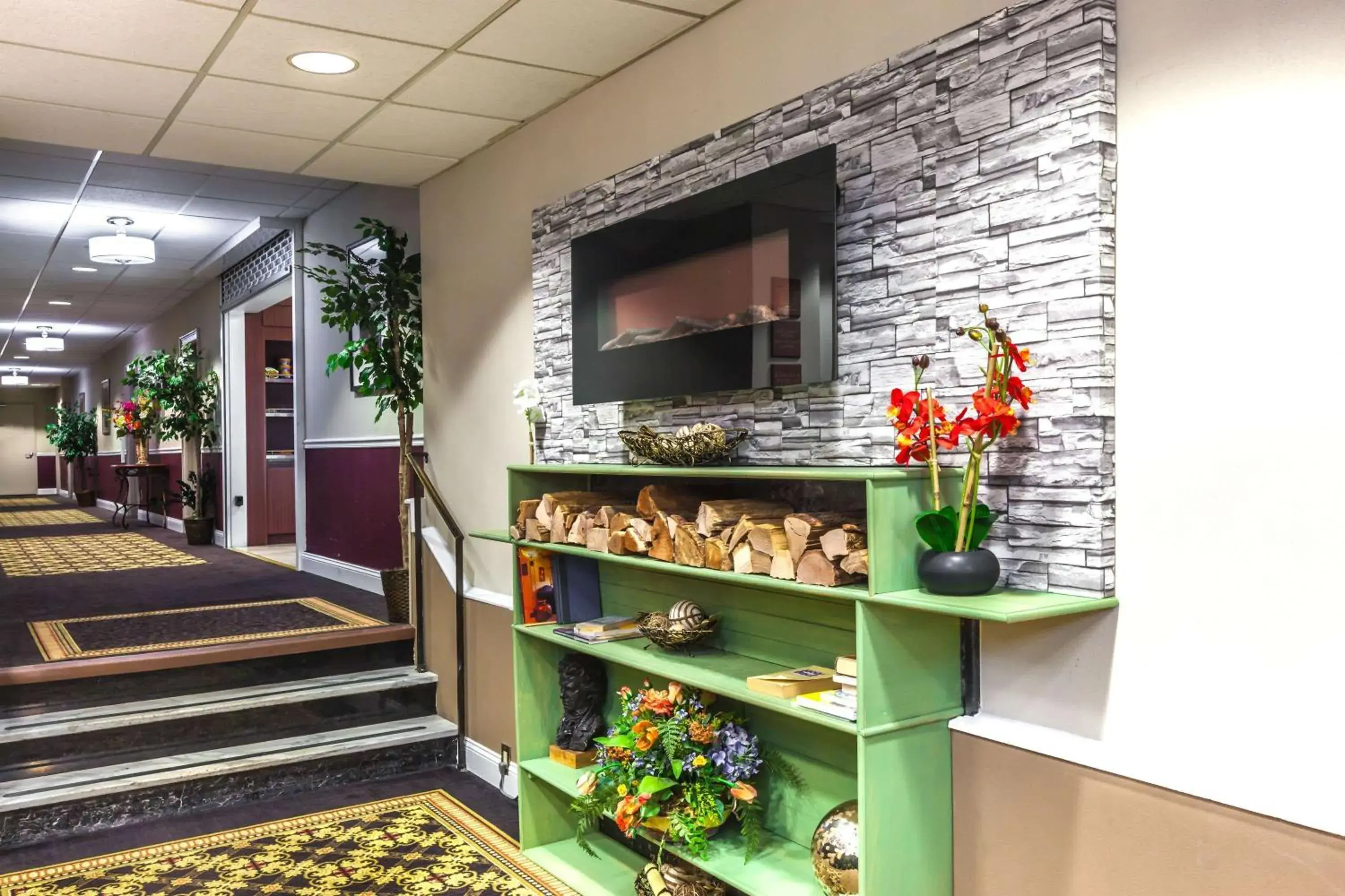 Lobby or reception in Ramada by Wyndham Jersey City Lobby or reception in Ramada by Wyndham Jersey City