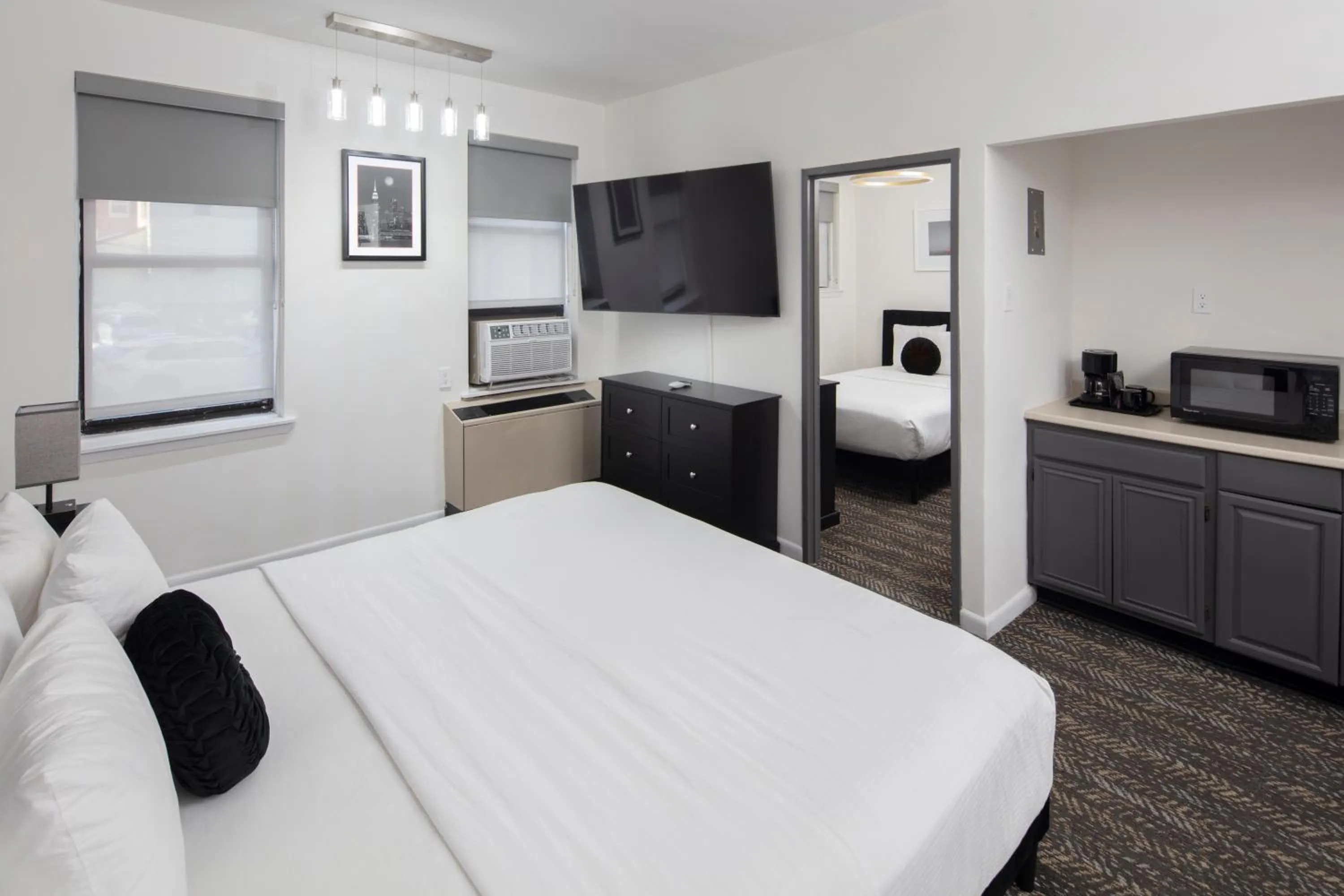 Bedroom, Bed in Ramada by Wyndham Jersey City