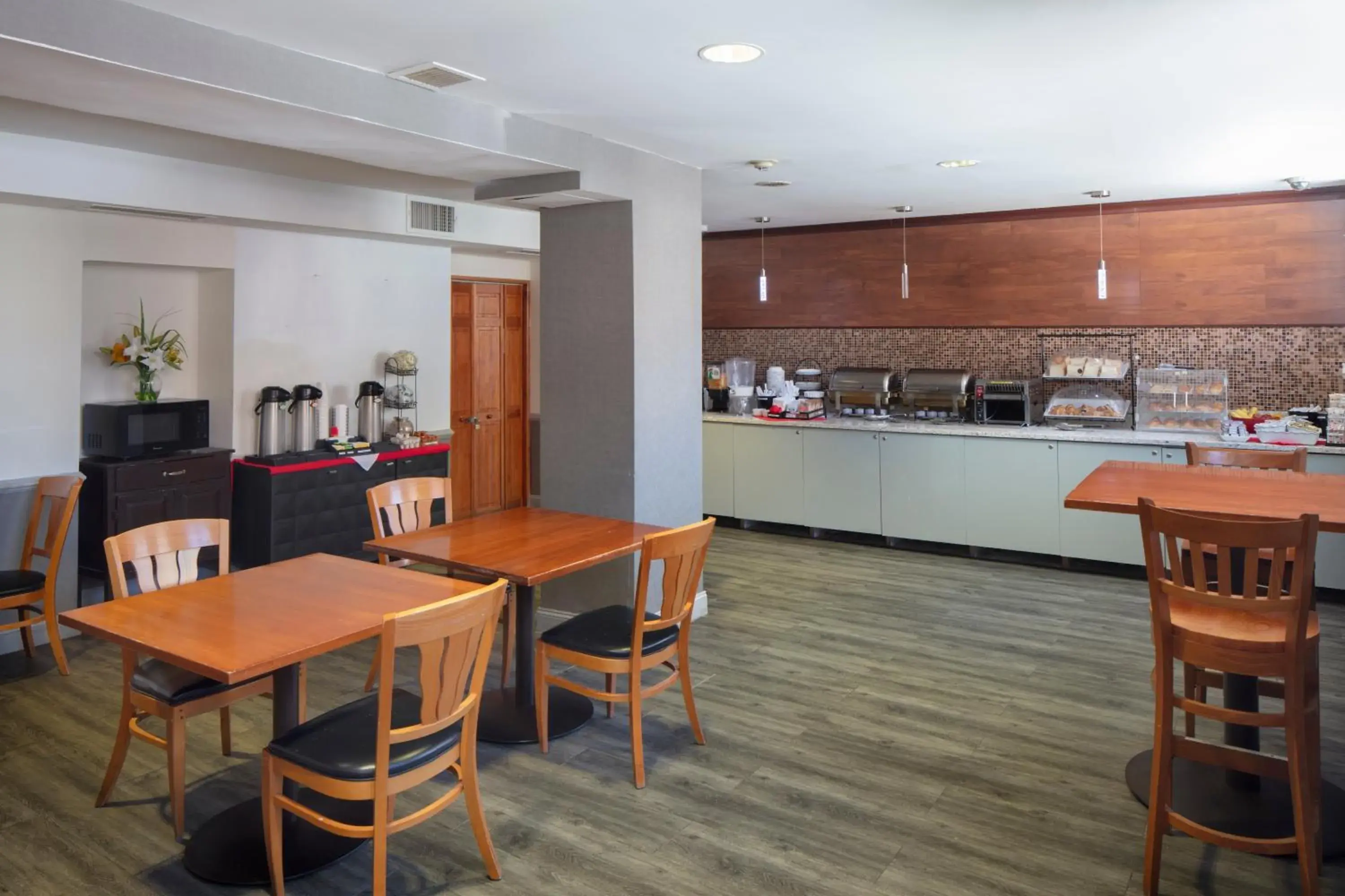 Breakfast in Ramada by Wyndham Jersey City Breakfast in Ramada by Wyndham Jersey City