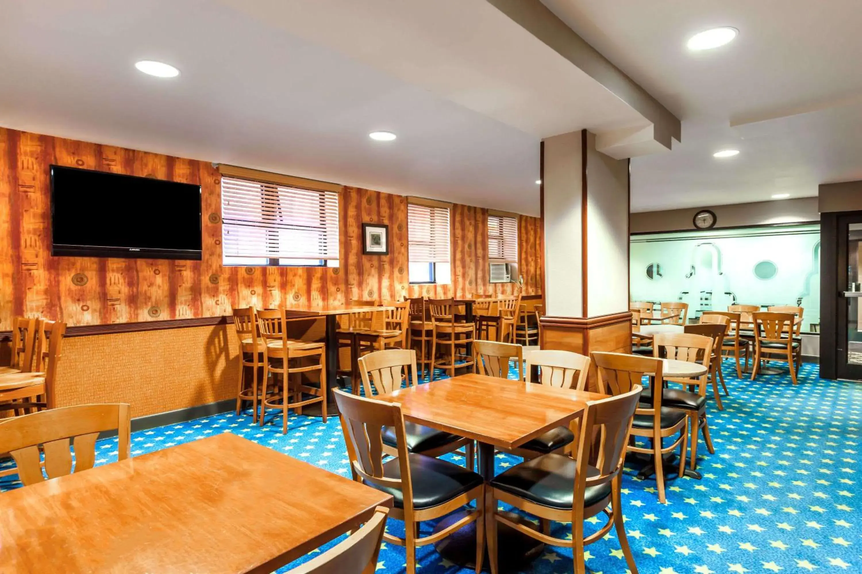 Restaurant/places to eat in Ramada by Wyndham Jersey City Restaurant/places to eat in Ramada by Wyndham Jersey City