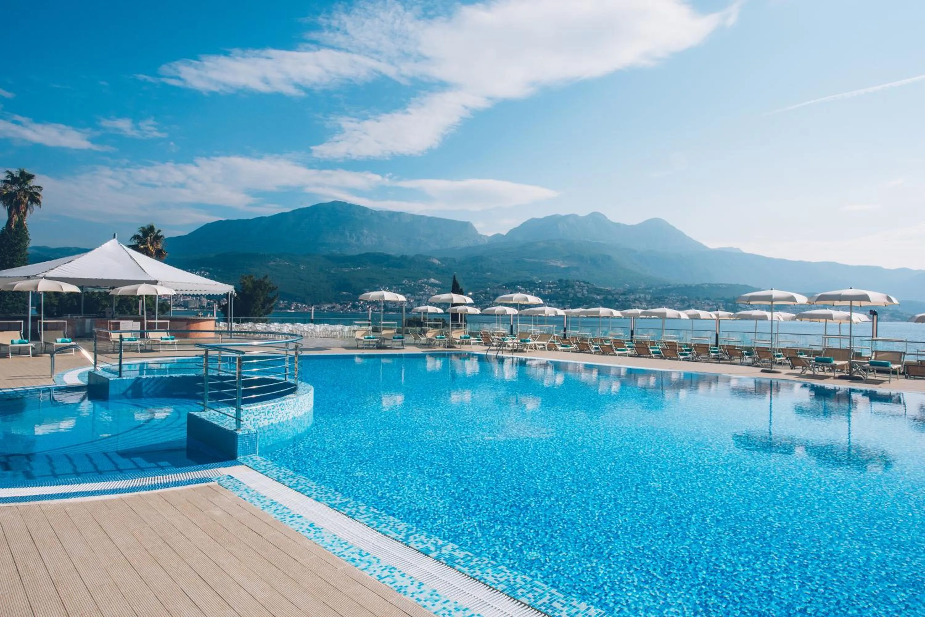 Swimming pool in Iberostar Waves Herceg Novi All Inclusive