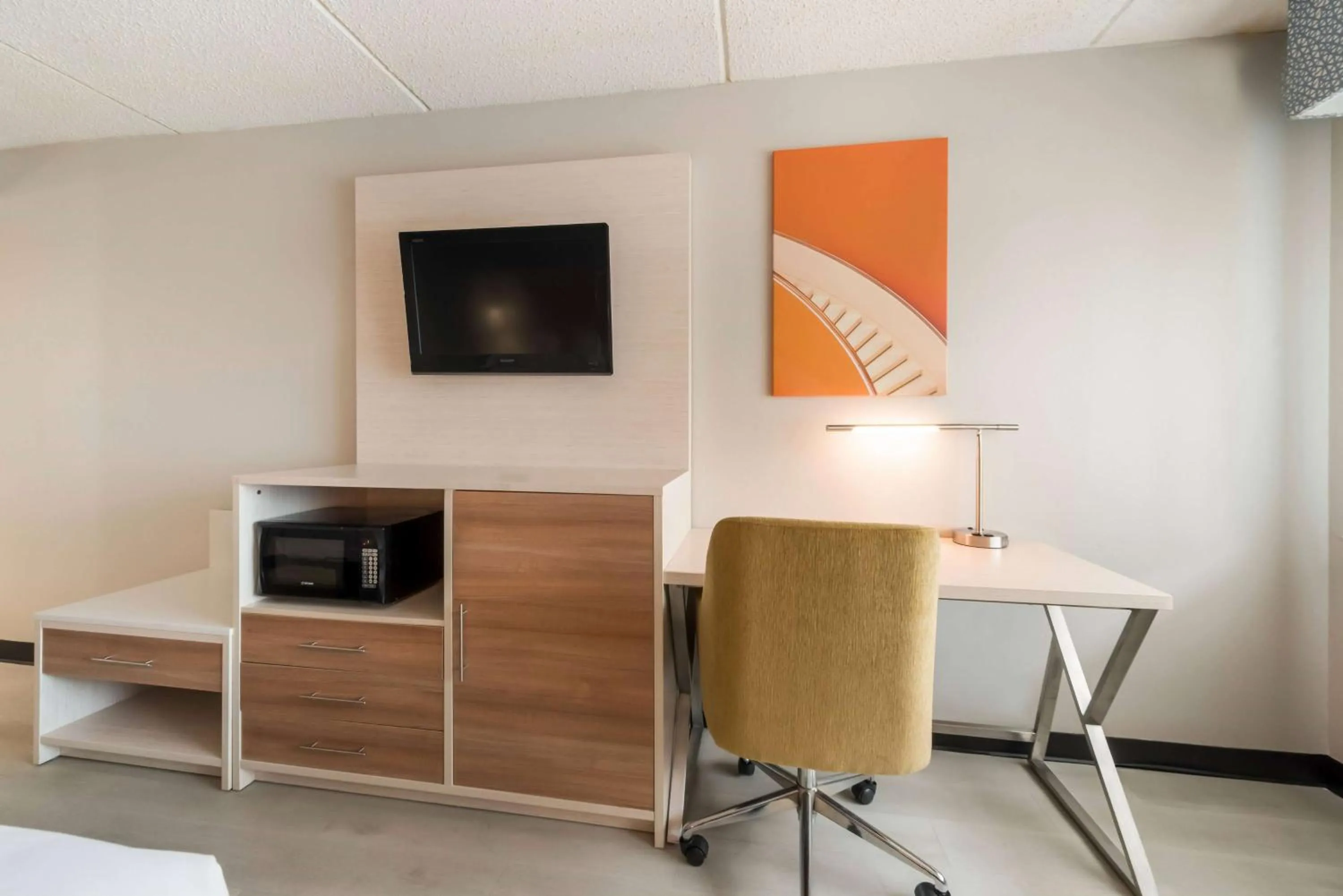 Photo of the whole room in Best Western Burlington Inn