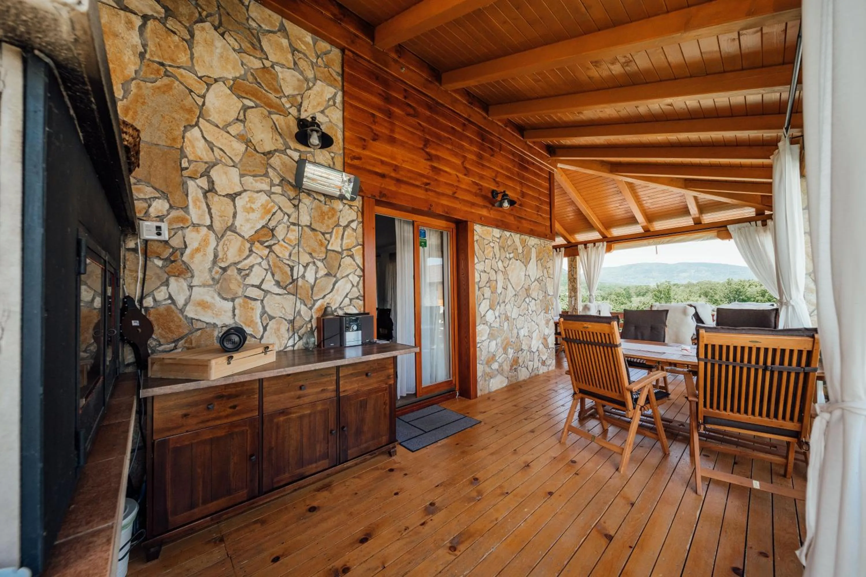 Balcony/Terrace in B&B Plitvice Lakes Villa Irene