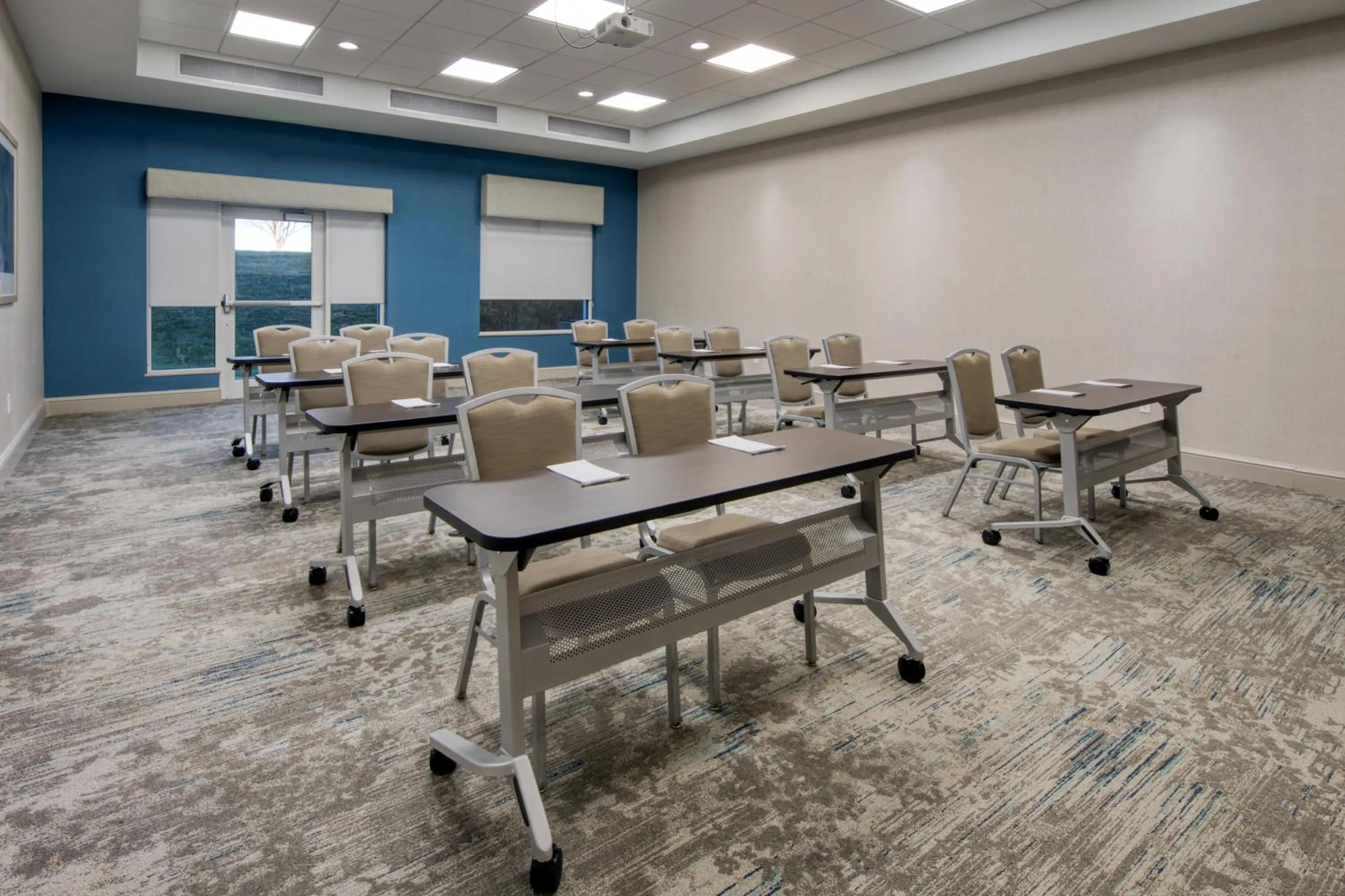 Bedroom in Hilton Garden Inn Durham Southpoint