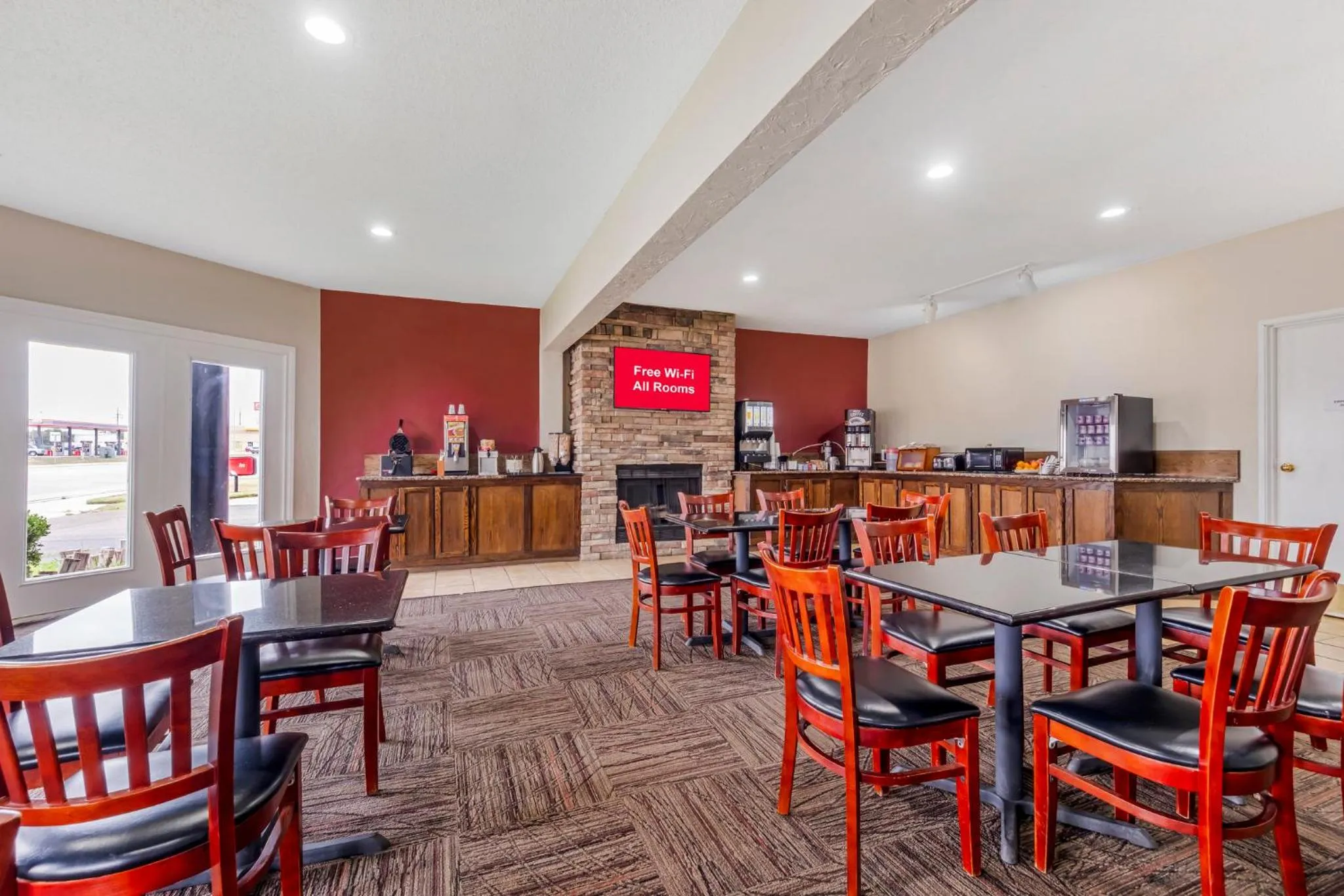 Breakfast in Red Roof Inn Dumas