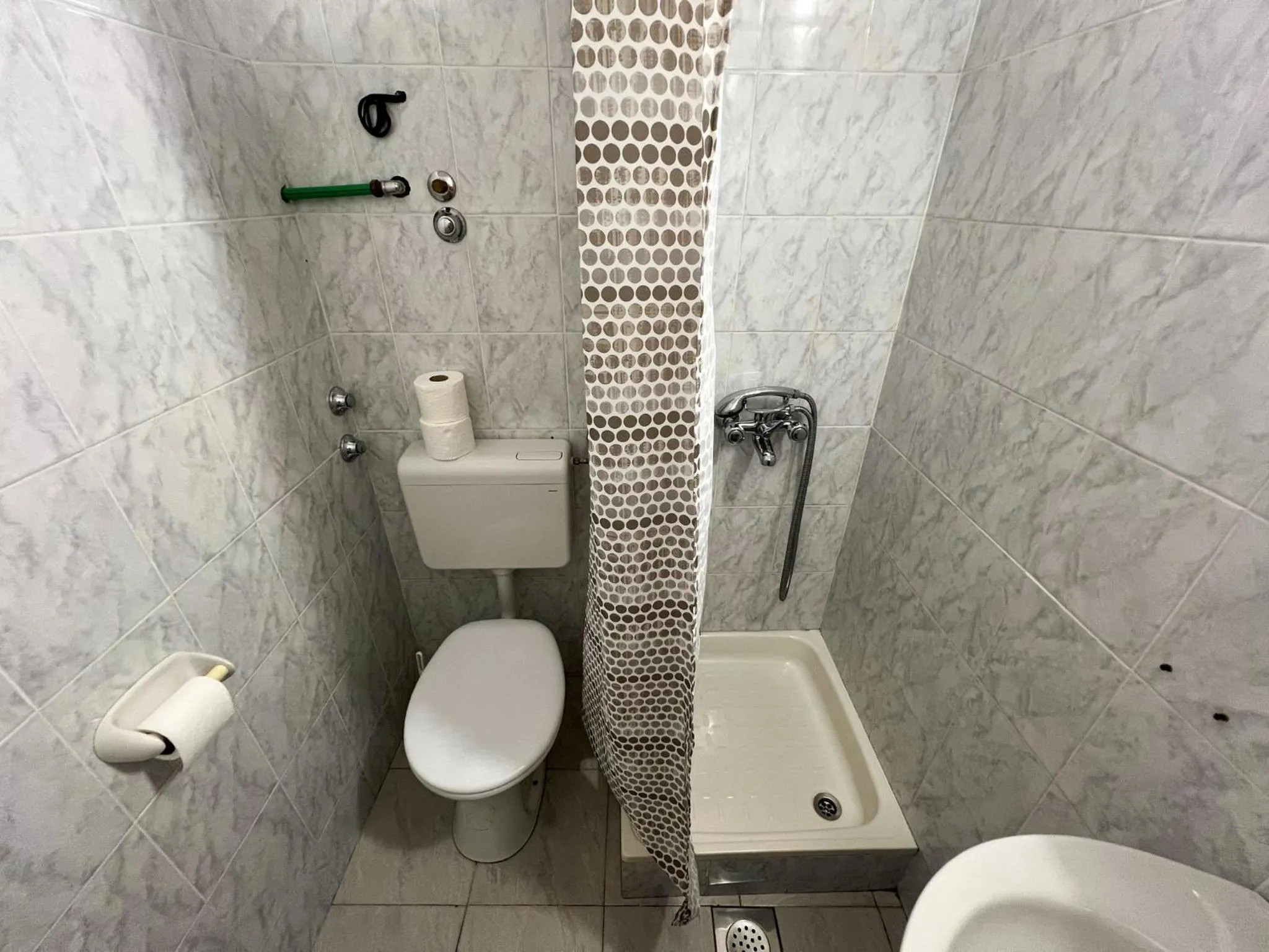 Shower in Robinson Olympos