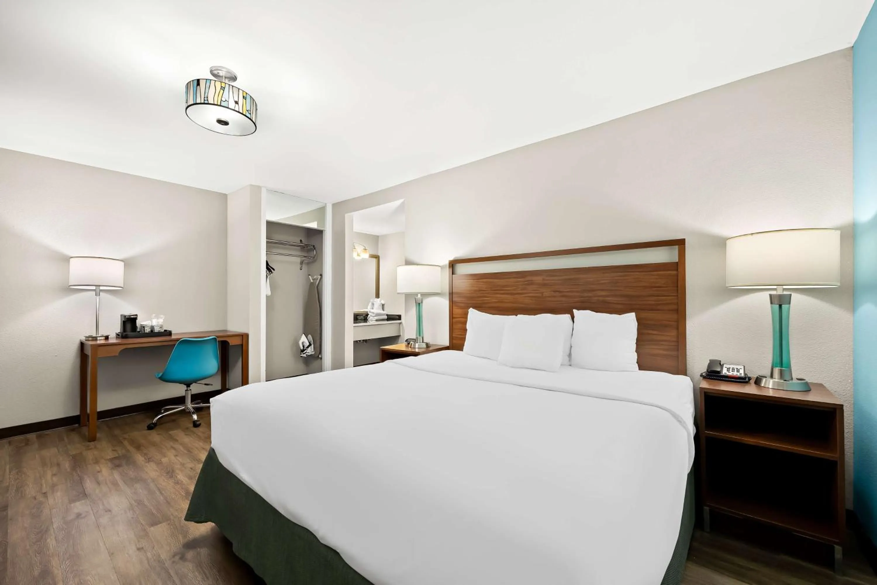 Bedroom, Bed in Best Western Route 66 Rail Haven