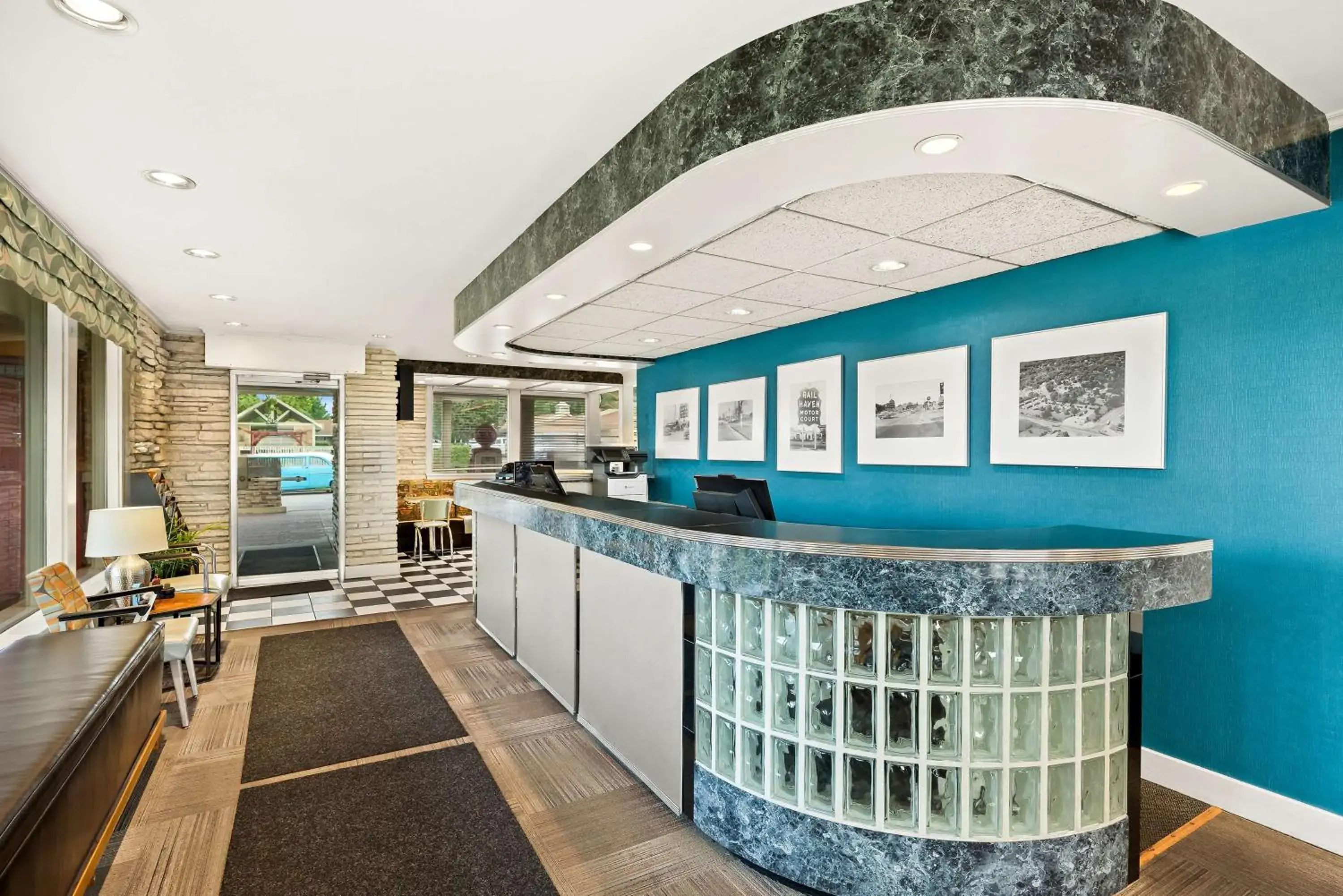 Lobby or reception in Best Western Route 66 Rail Haven Lobby or reception in Best Western Route 66 Rail Haven