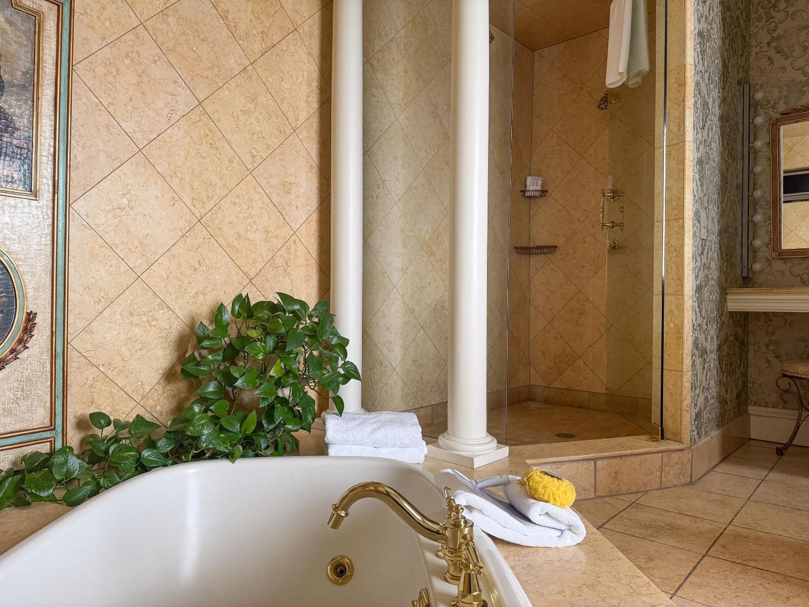 Bath in The Chanler at Cliff Walk