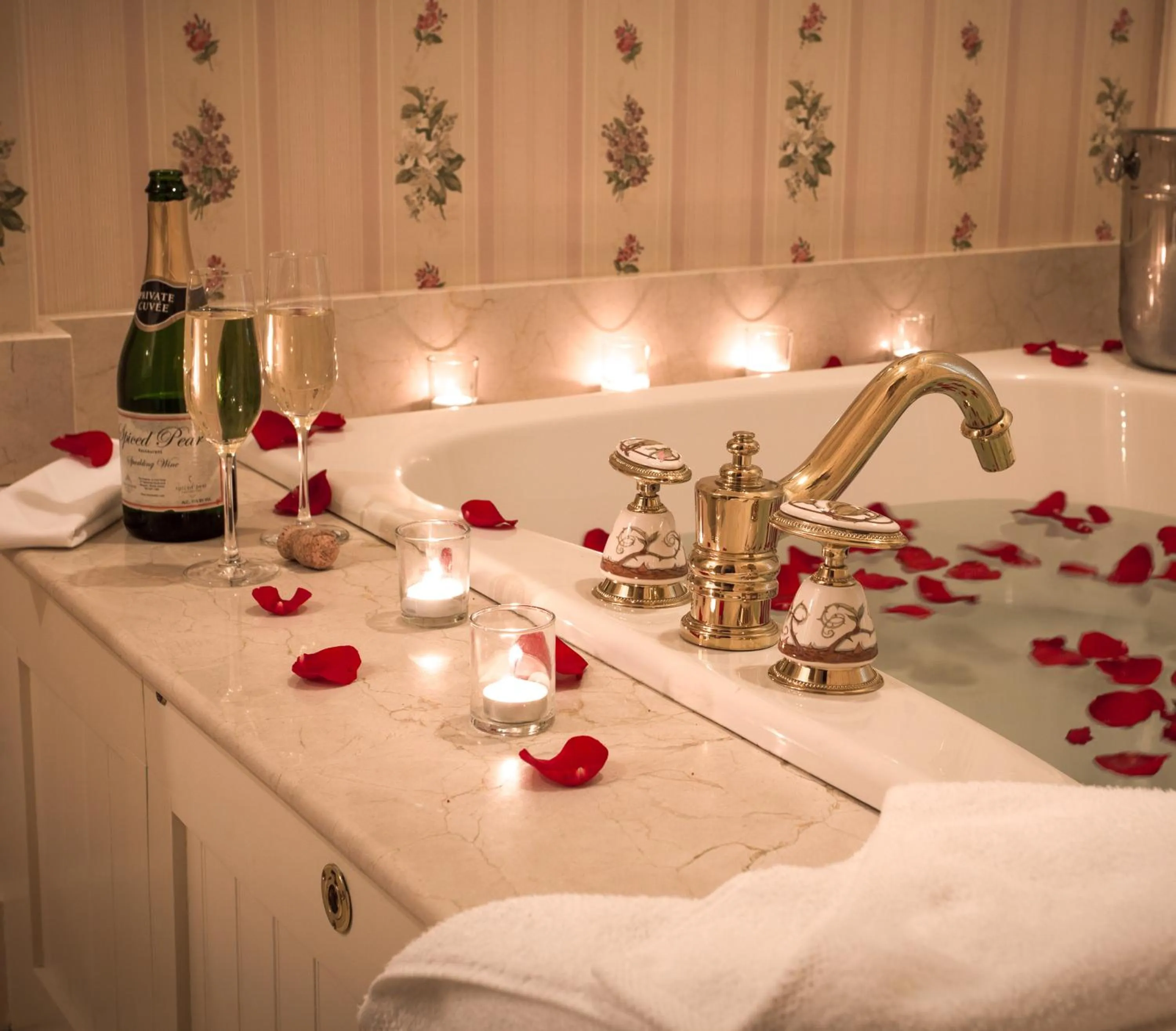 Bathroom in The Chanler at Cliff Walk