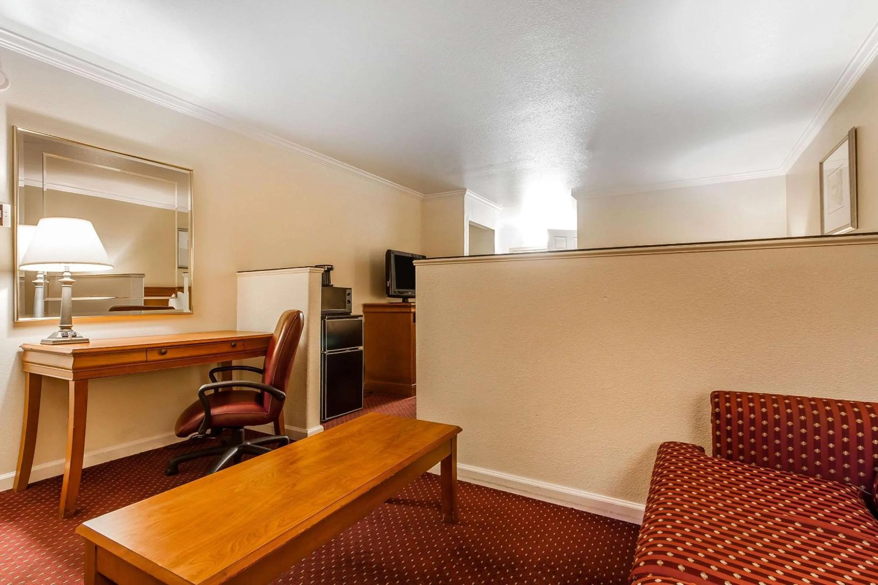 Photo of the whole room in Quality Inn & Suites Gilroy