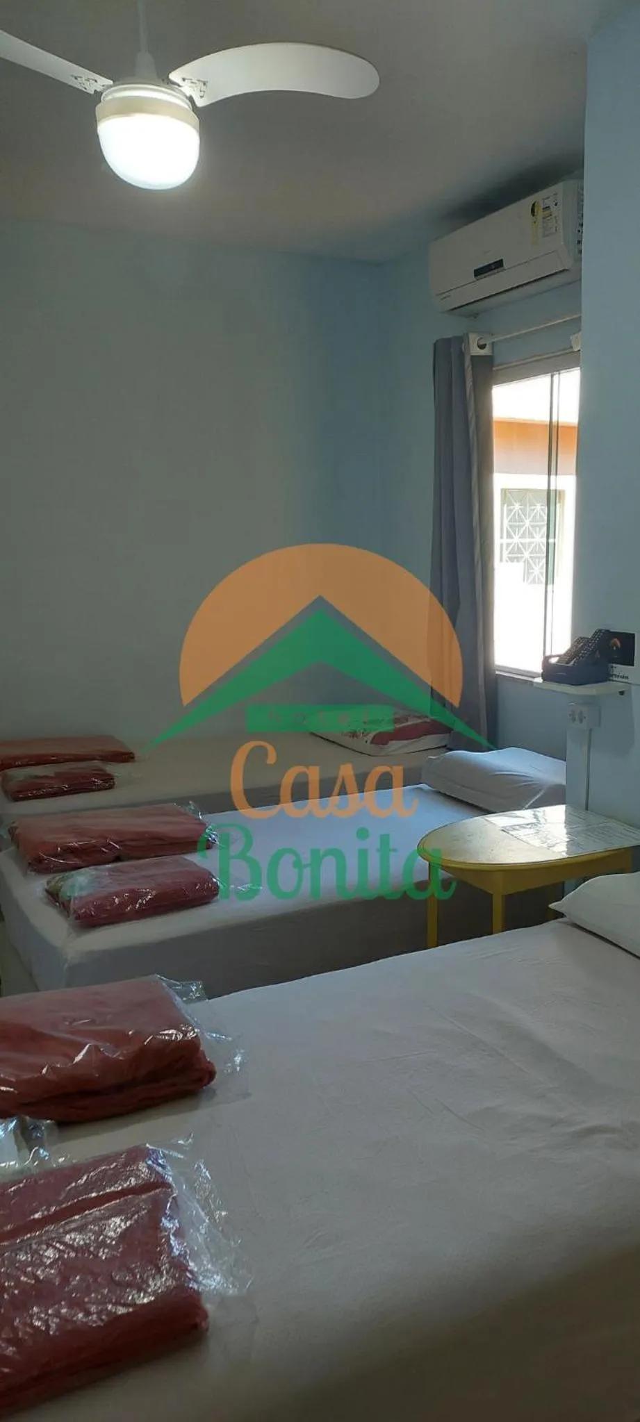 Inner courtyard view, Bed in Hotel Casa Bonita