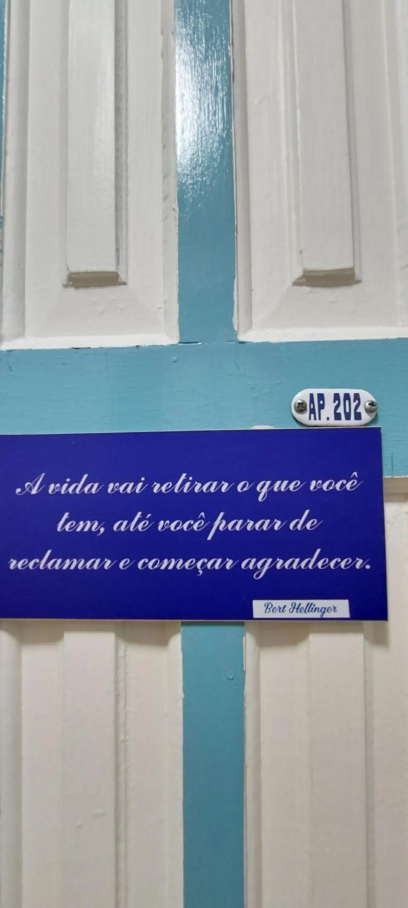 Text overlay in Hotel Casa Bonita