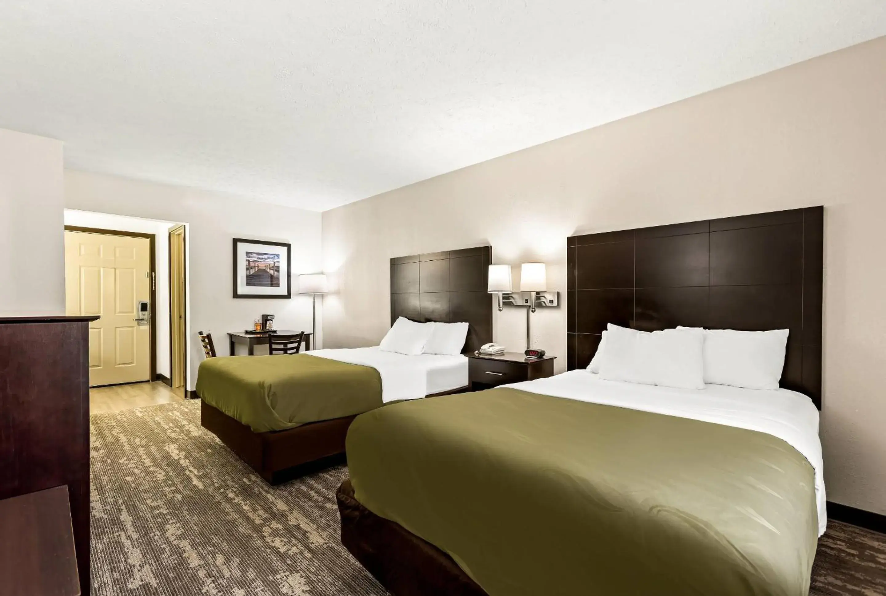 Bedroom, Bed in Quality Inn Traverse City Bedroom, Bed in Quality Inn Traverse City