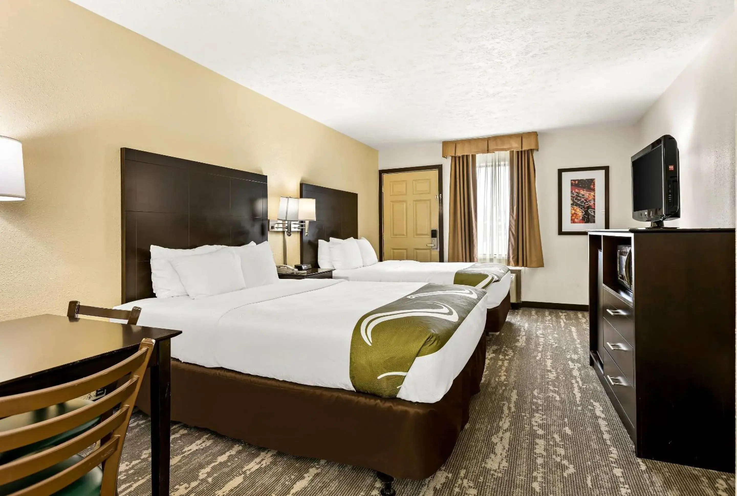 Bedroom, Bed in Quality Inn Traverse City Bedroom, Bed in Quality Inn Traverse City