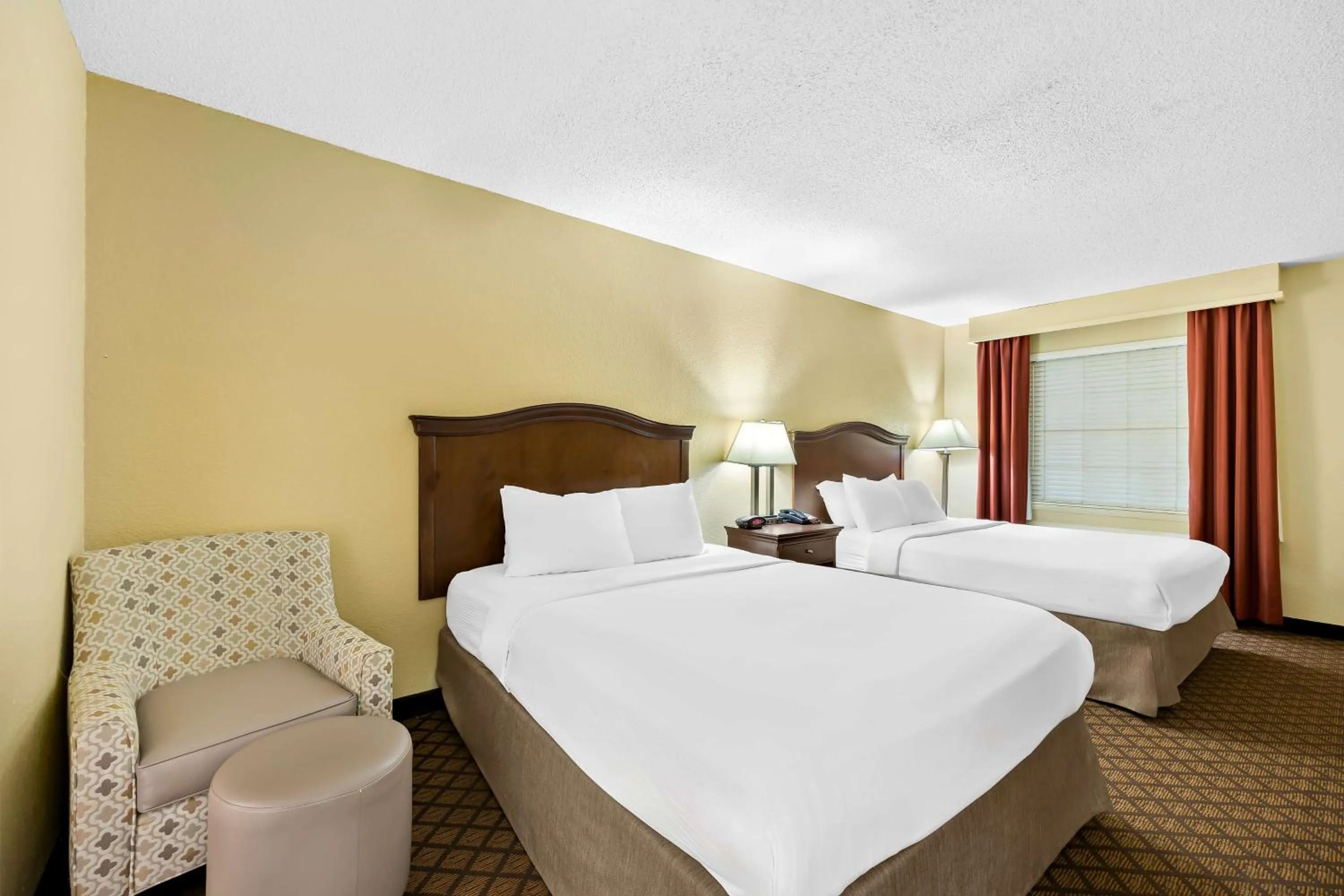 Bedroom, Bed in Best Western Coach House